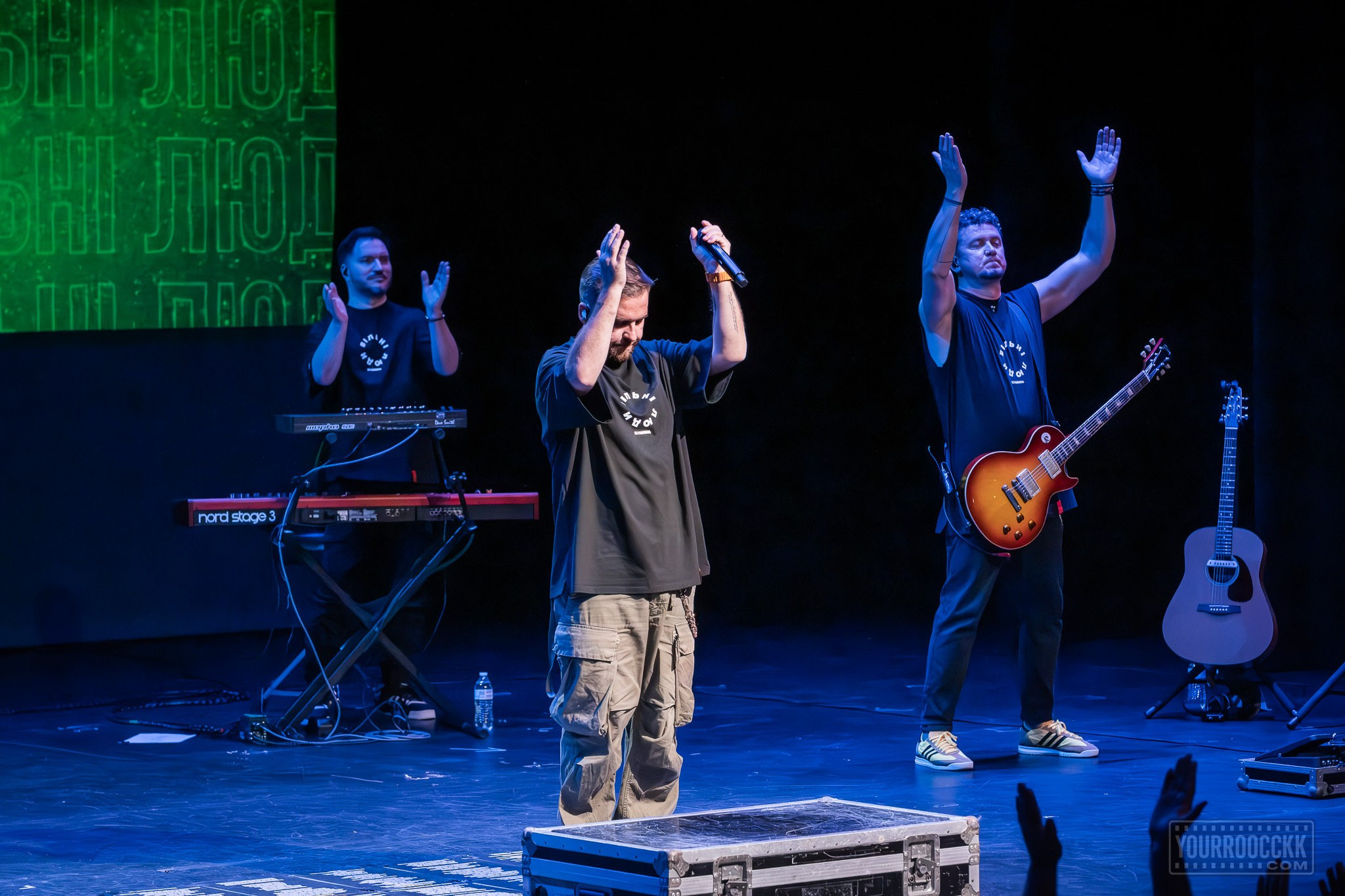 BEZ OBMEZHEN | SACRAMENTO. Reportage concert portrait photography in the San Francisco Bay Area