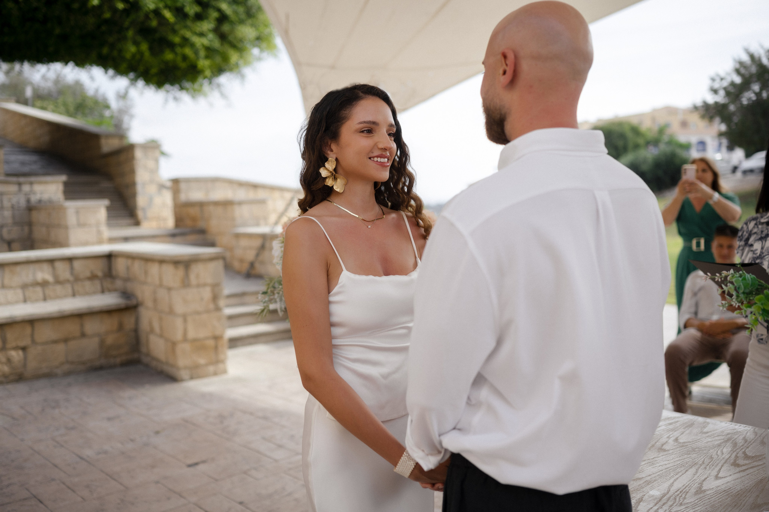 Small wedding photoshoot. Professional photographer in Cyprus Katerina Stepanchenko