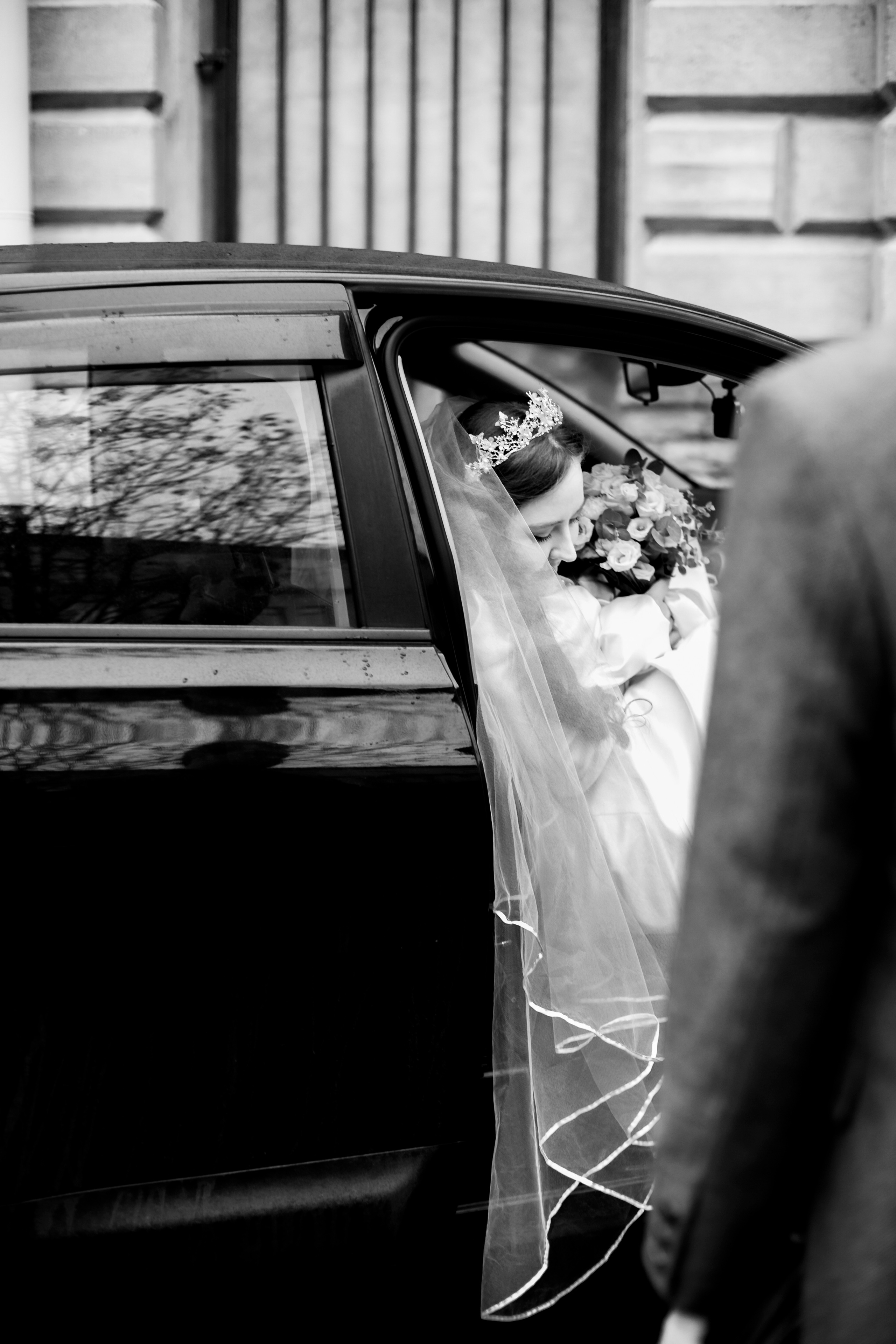 Anastasia ja Jon. Ekaterina Mansur, muotokuvafotografi Suomessa (Helsingissä ja Uudellam