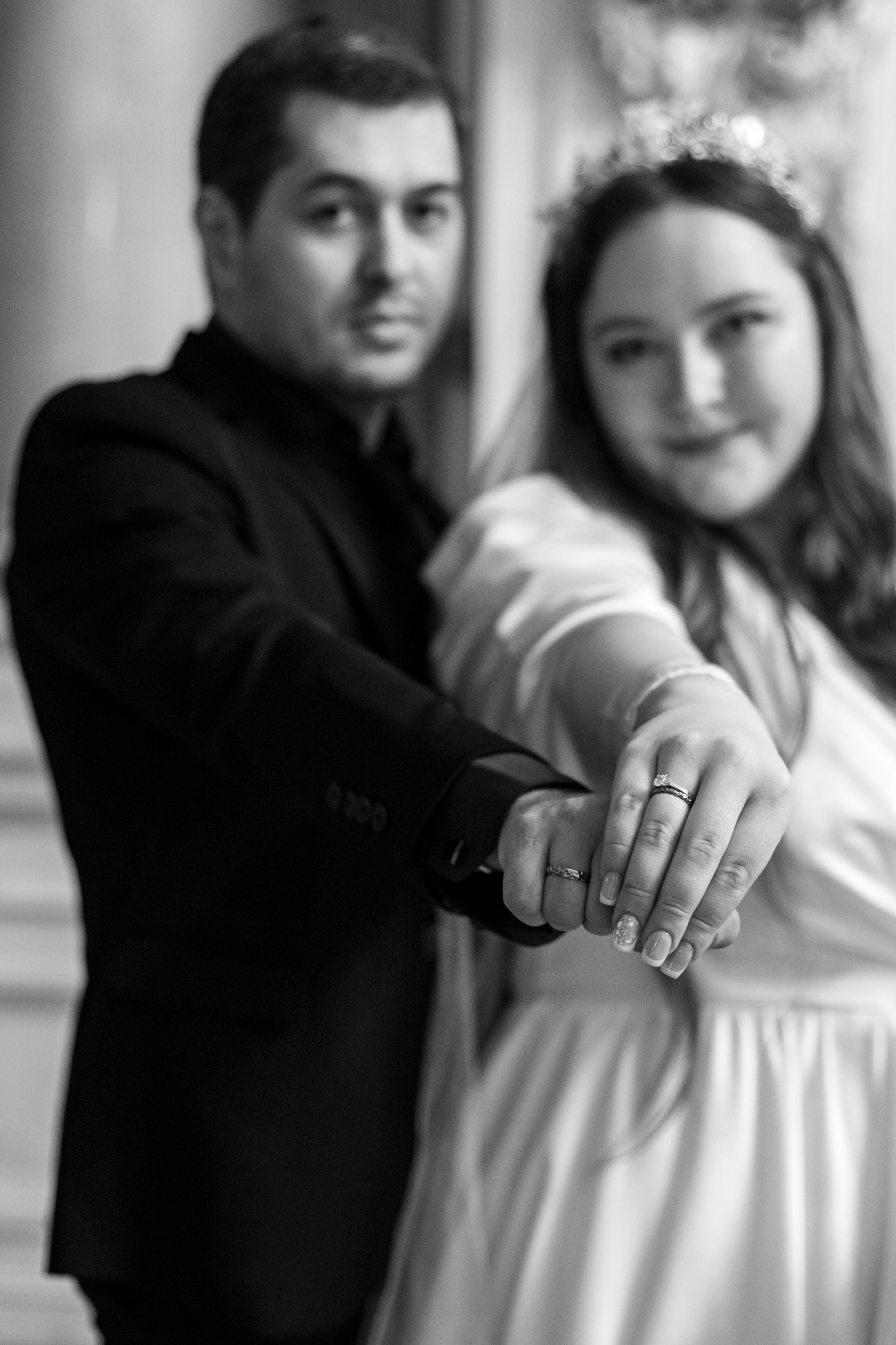 Anastasia ja Jon. Ekaterina Mansur, muotokuvafotografi Suomessa (Helsingissä ja Uudellam