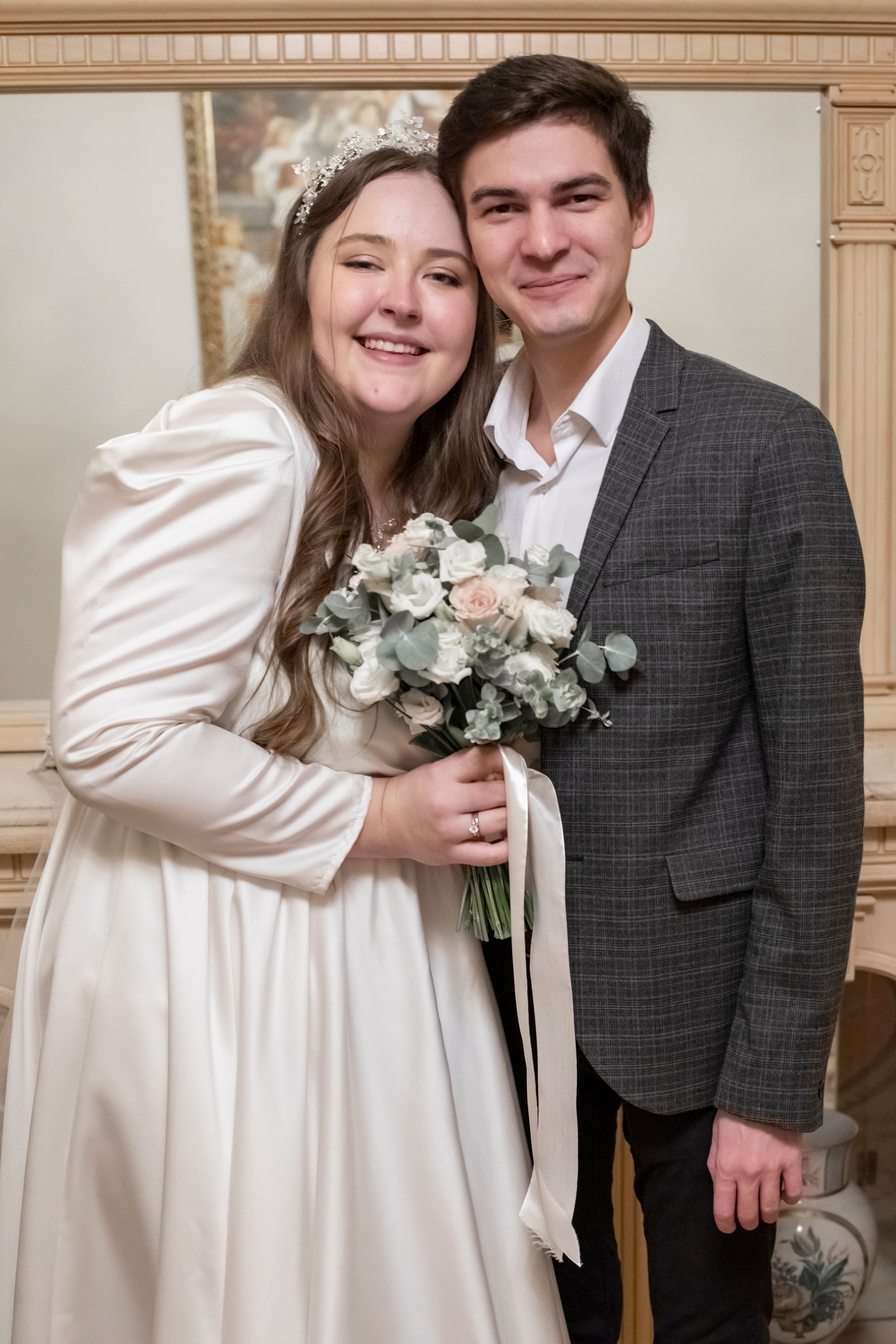 Anastasia ja Jon. Ekaterina Mansur, muotokuvafotografi Suomessa (Helsingissä ja Uudellam