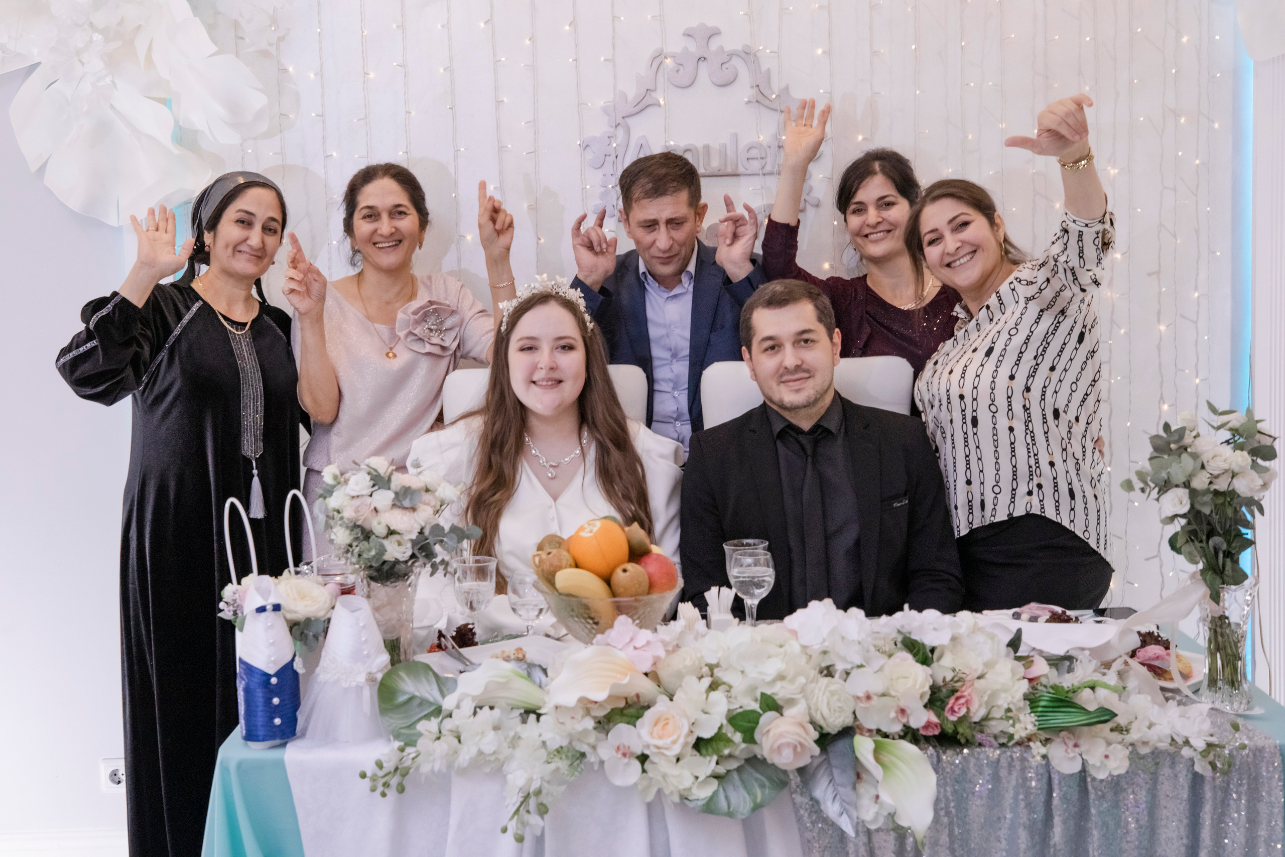 Anastasia ja Jon. Ekaterina Mansur, muotokuvafotografi Suomessa (Helsingissä ja Uudellam