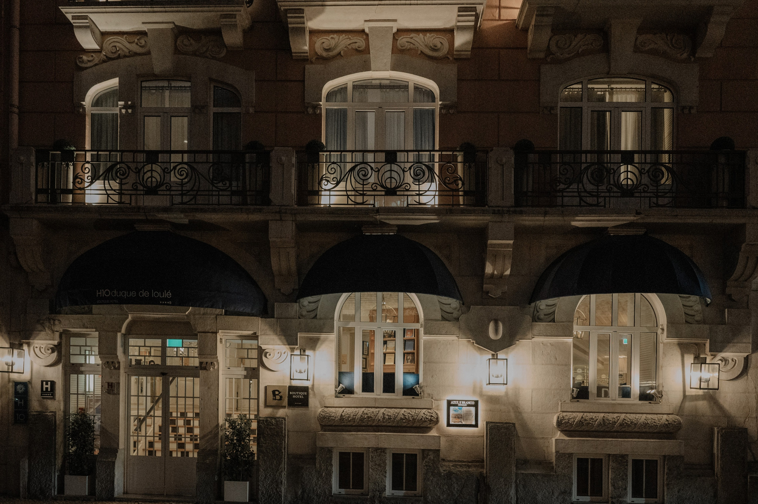 Lisbon. Wedding and commercial photographer