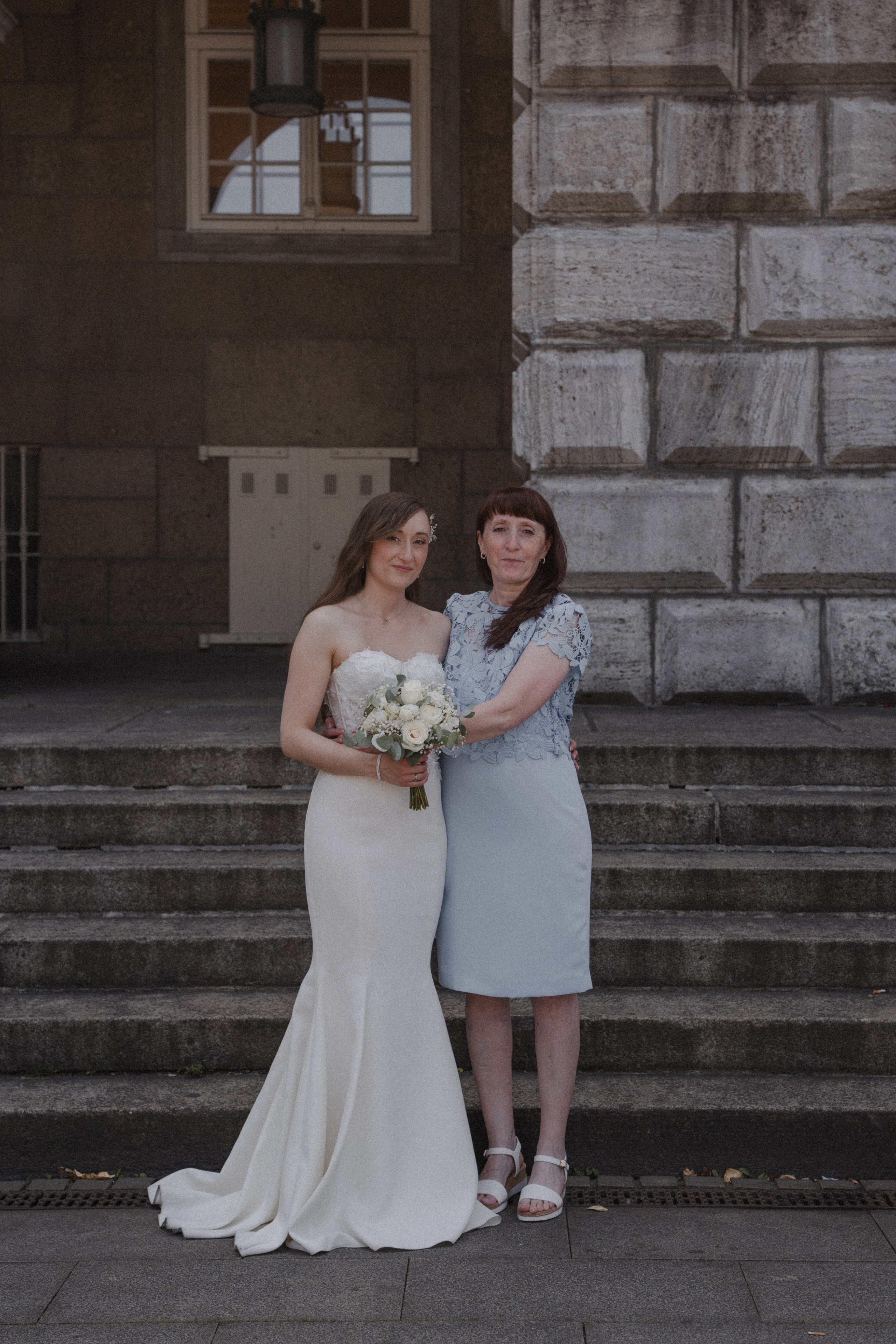 Anton & Jessica I Rathaus Mülheim an der Ruhr. Hochzeitsfotografin Bochum | Halyna Reiche Fotografie NRW