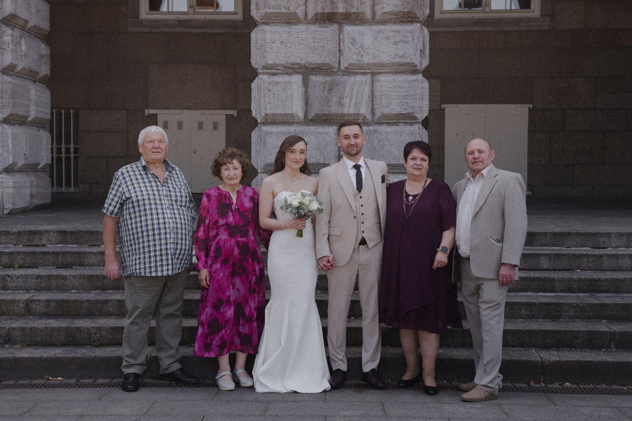 Anton & Jessica I Rathaus Mülheim an der Ruhr. Hochzeitsfotografin Bochum | Halyna Reiche Fotografie NRW