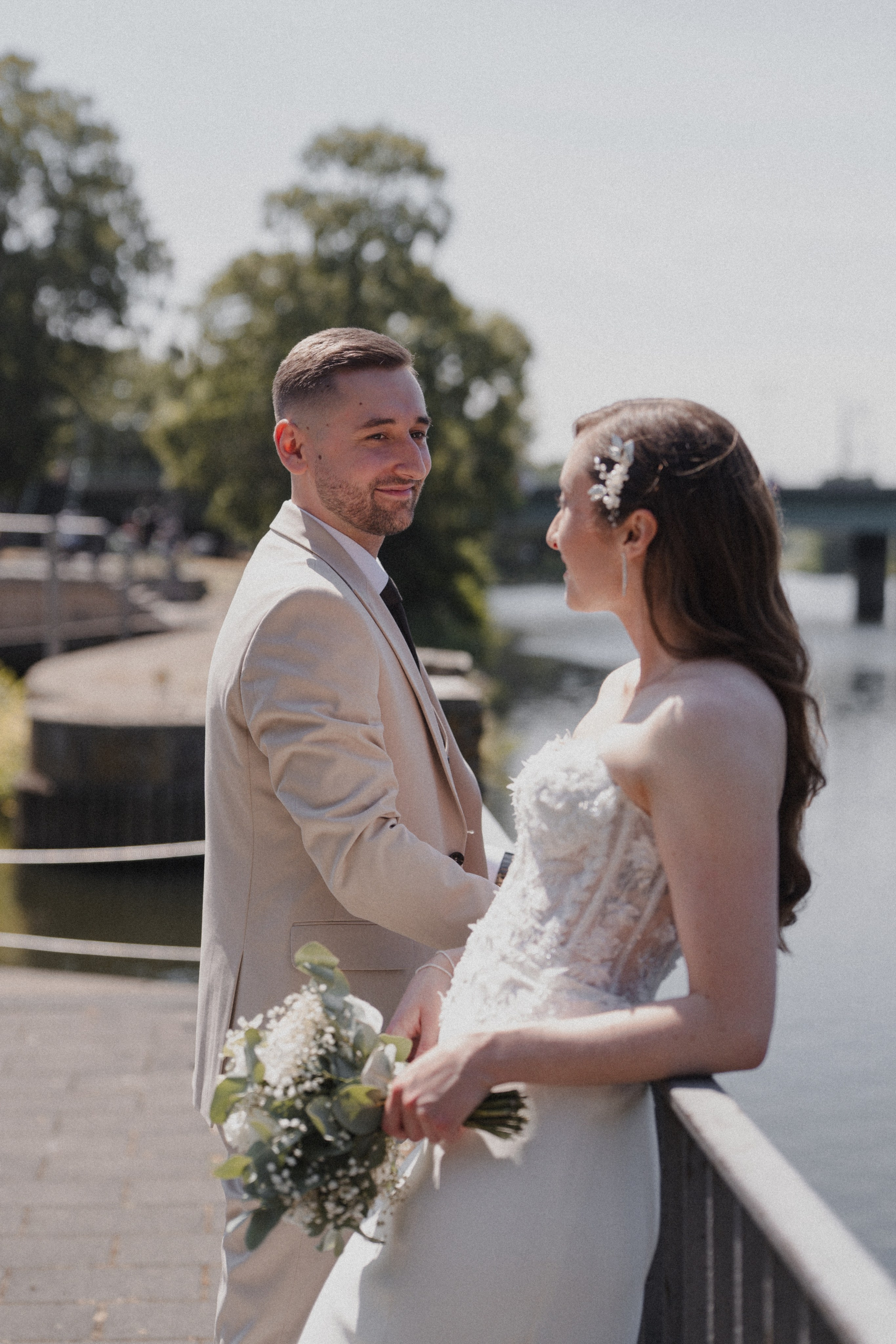 Anton & Jessica I Rathaus Mülheim an der Ruhr. Hochzeitsfotografin Bochum | Halyna Reiche Fotografie NRW