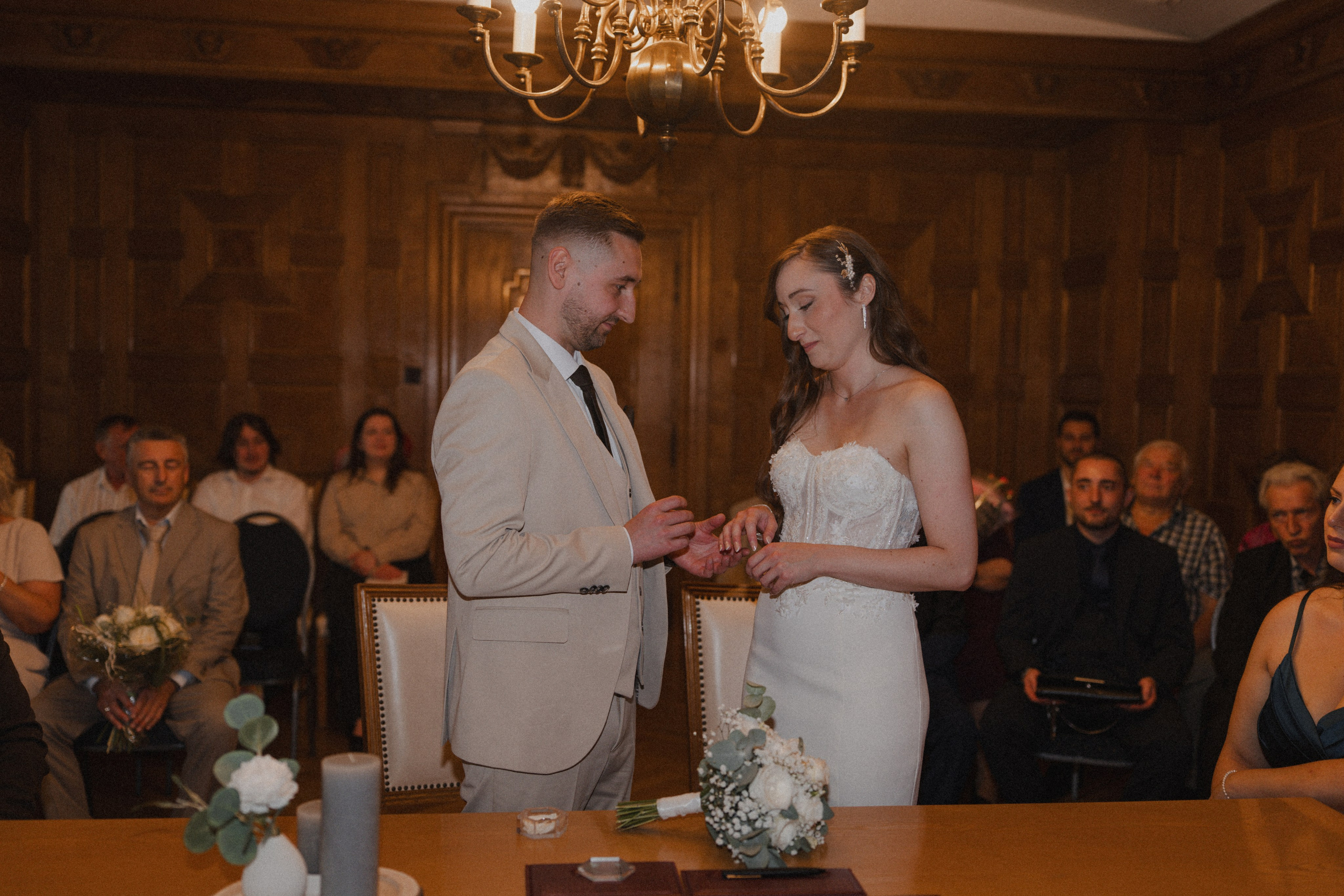 Anton & Jessica I Rathaus Mülheim an der Ruhr. Hochzeitsfotografin Bochum | Halyna Reiche Fotografie NRW