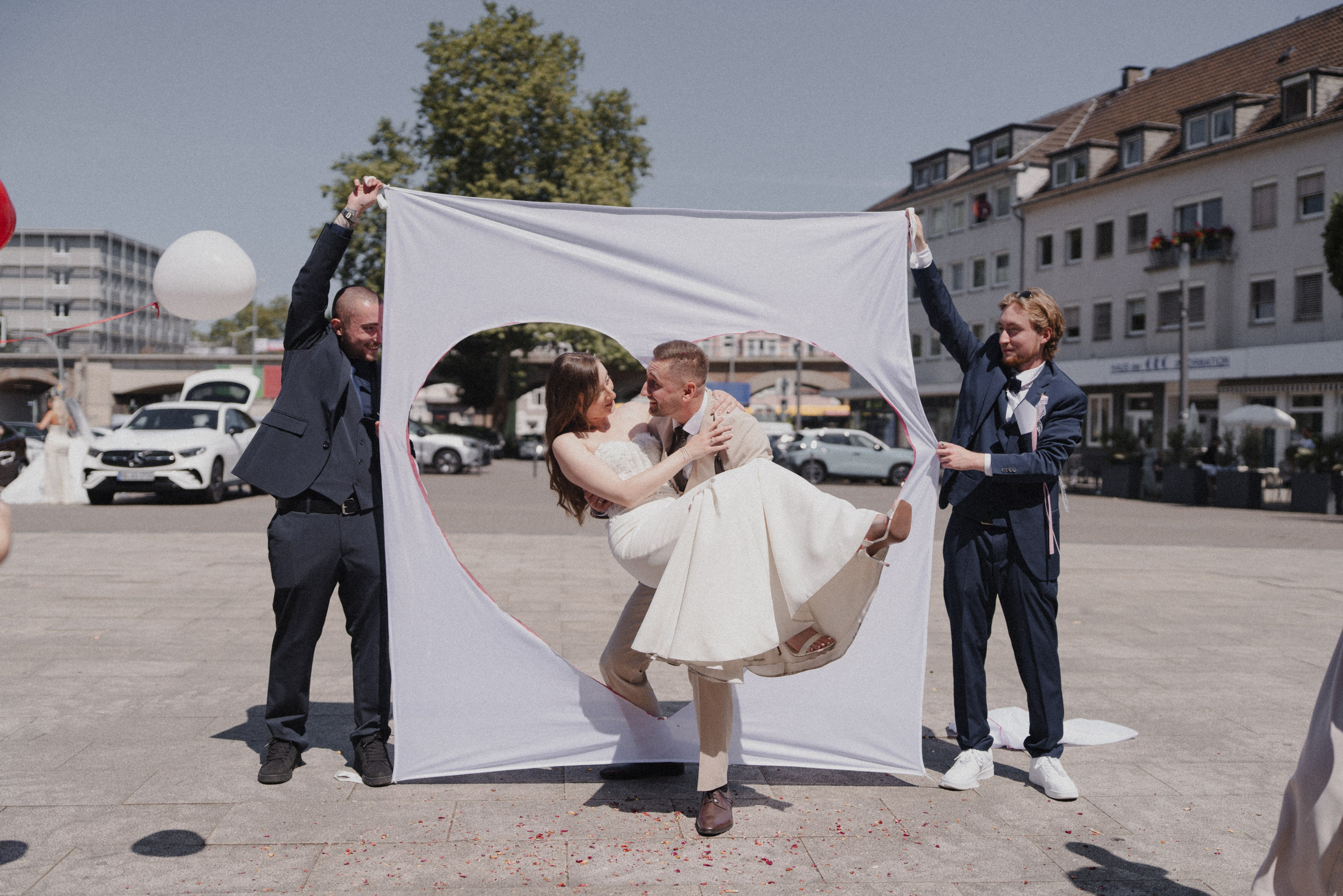 Anton & Jessica I Rathaus Mülheim an der Ruhr. Hochzeitsfotografin Bochum | Halyna Reiche Fotografie NRW