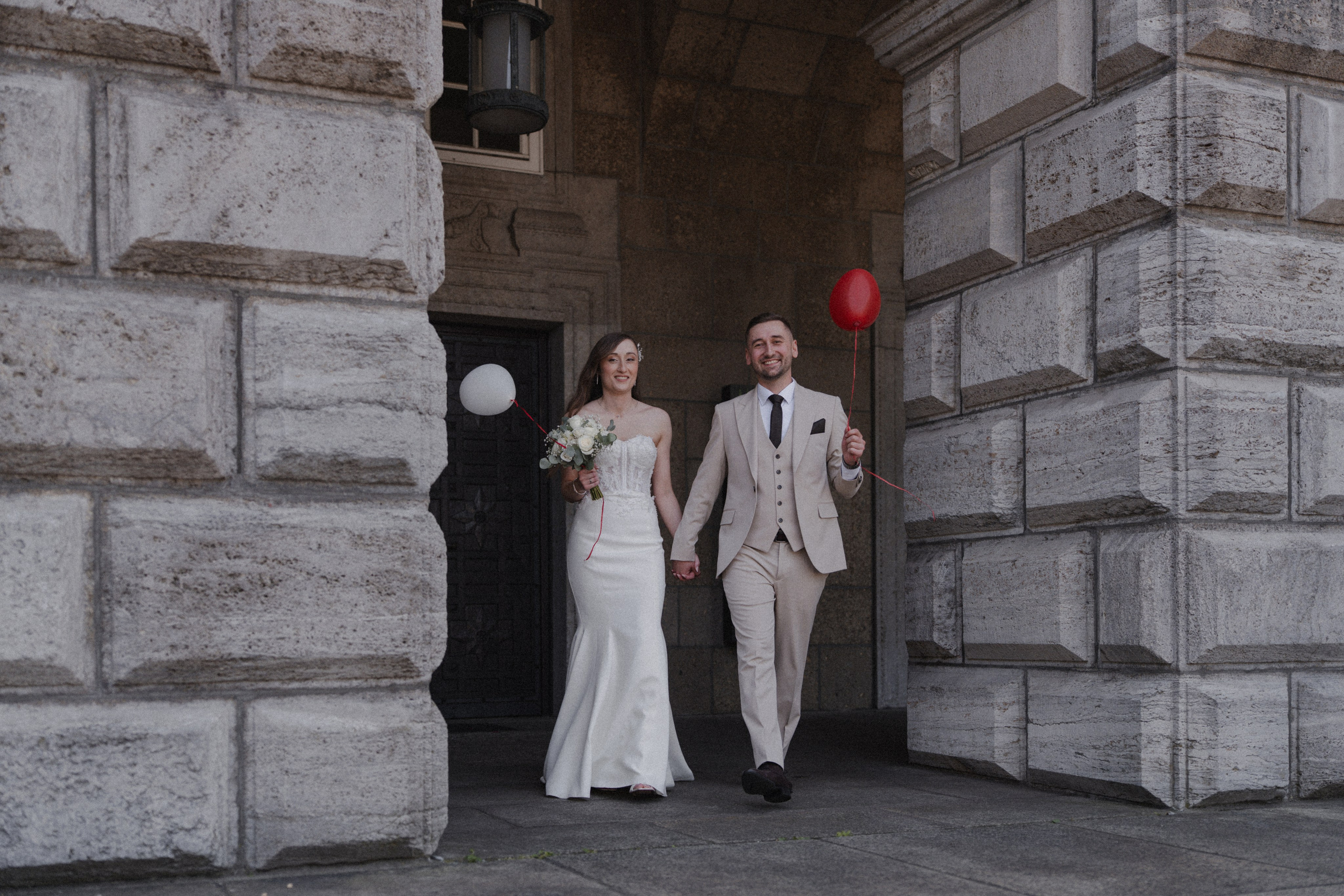Anton & Jessica I Rathaus Mülheim an der Ruhr. Hochzeitsfotografin Bochum | Halyna Reiche Fotografie NRW