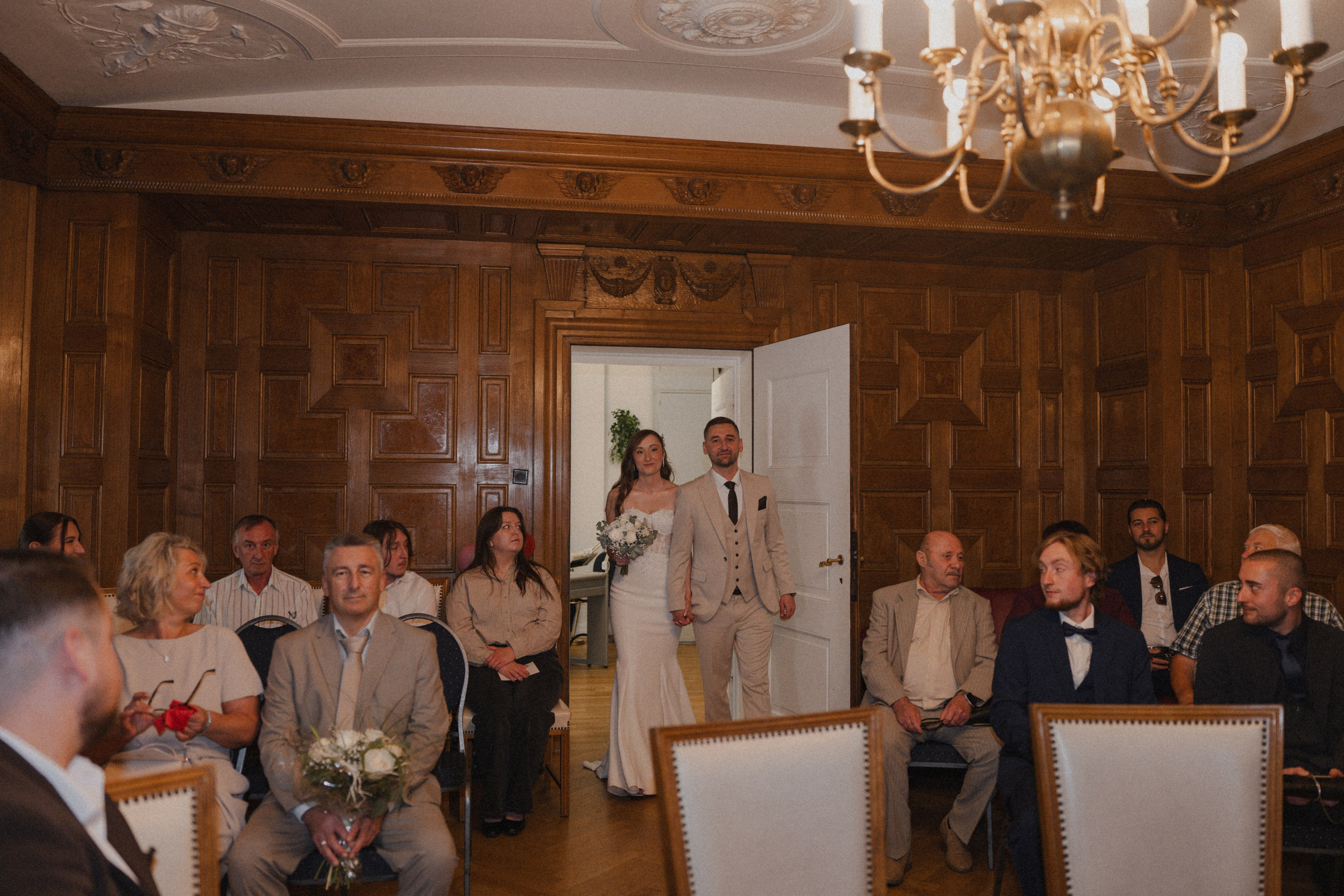 Anton & Jessica I Rathaus Mülheim an der Ruhr. Hochzeitsfotografin Bochum | Halyna Reiche Fotografie NRW
