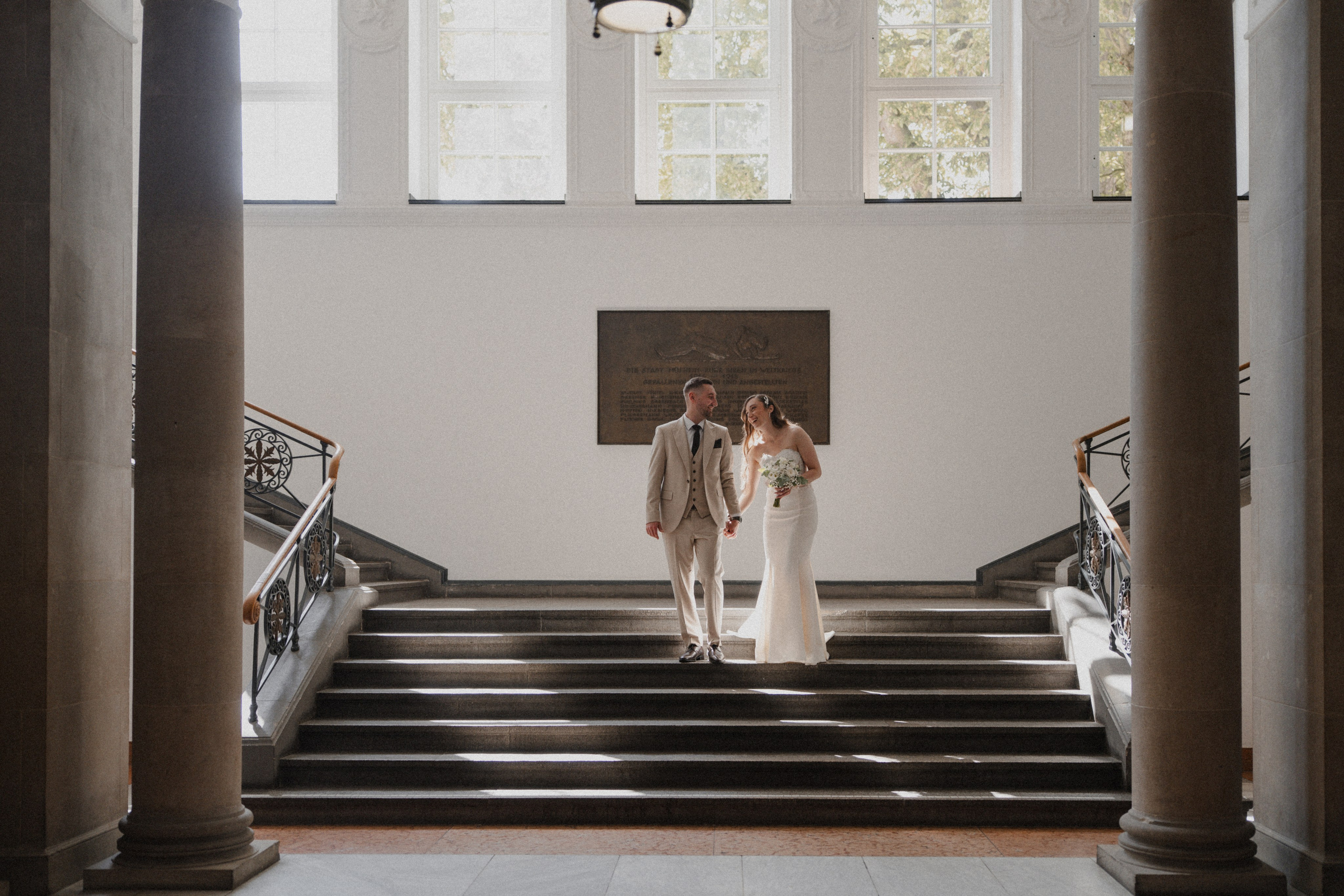 Anton & Jessica I Rathaus Mülheim an der Ruhr. Hochzeitsfotografin Bochum | Halyna Reiche Fotografie NRW