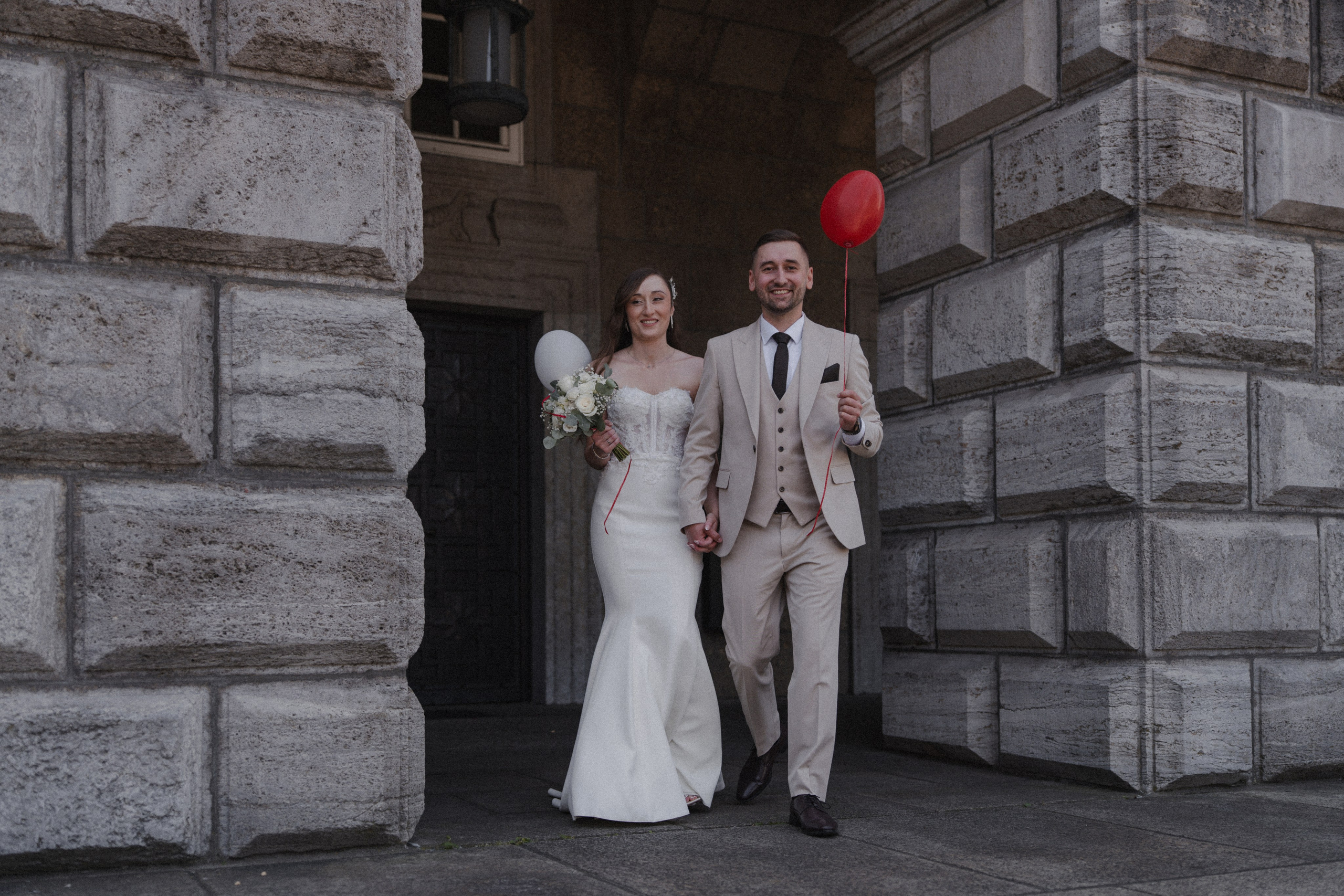 Anton & Jessica I Rathaus Mülheim an der Ruhr. Hochzeitsfotografin Bochum | Halyna Reiche Fotografie NRW