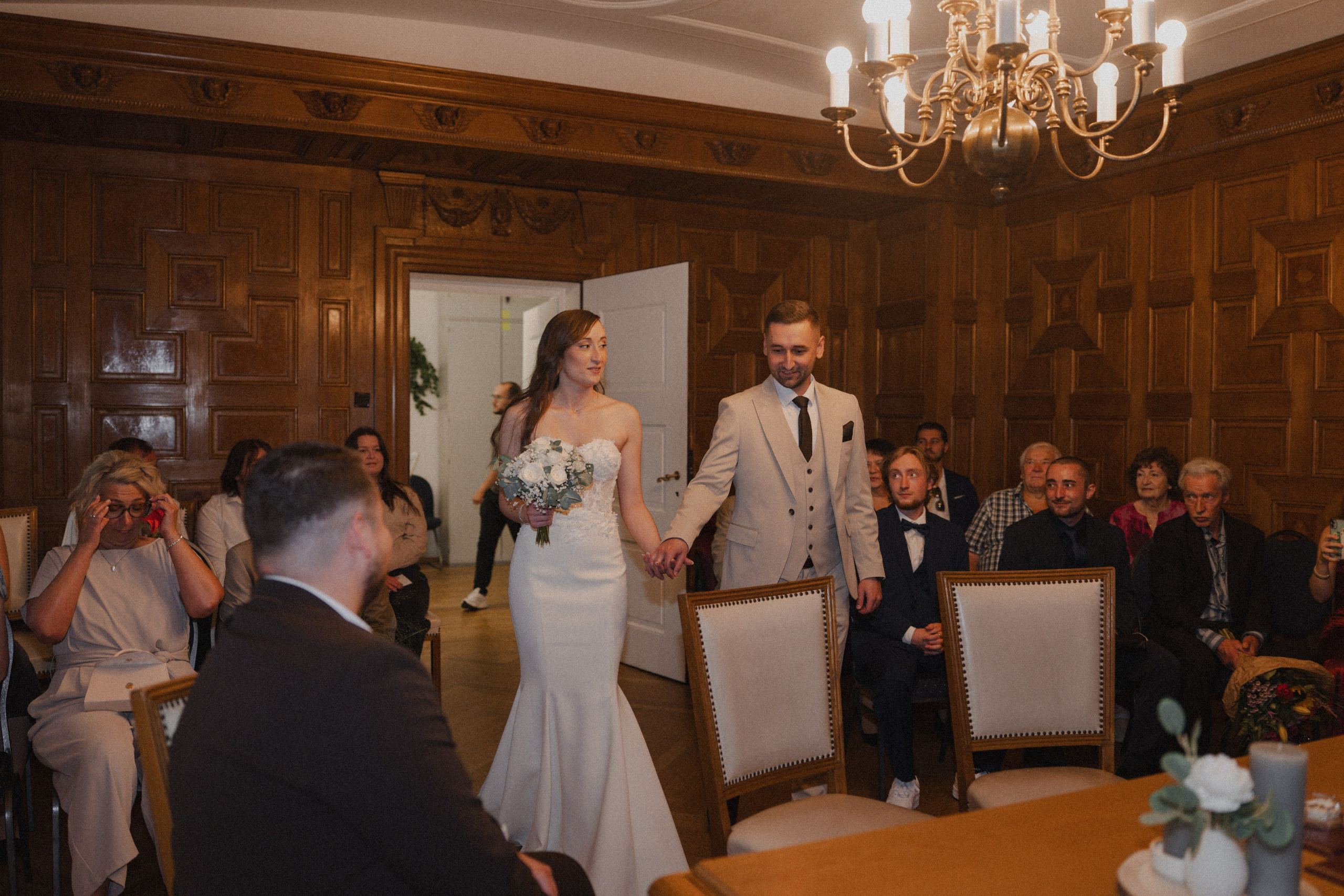 Anton & Jessica I Rathaus Mülheim an der Ruhr. Hochzeitsfotografin Bochum | Halyna Reiche Fotografie NRW