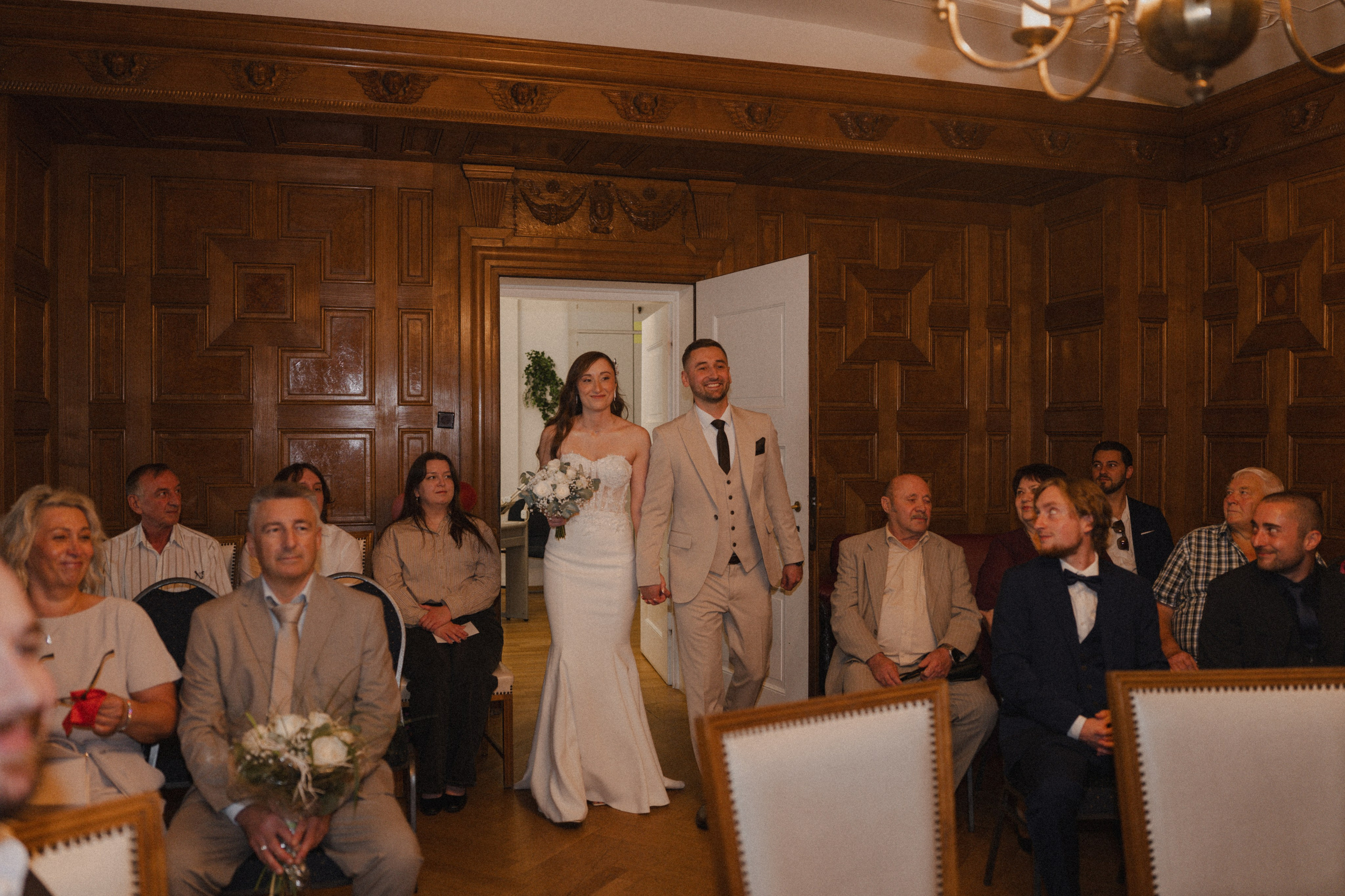 Anton & Jessica I Rathaus Mülheim an der Ruhr. Hochzeitsfotografin Bochum | Halyna Reiche Fotografie NRW