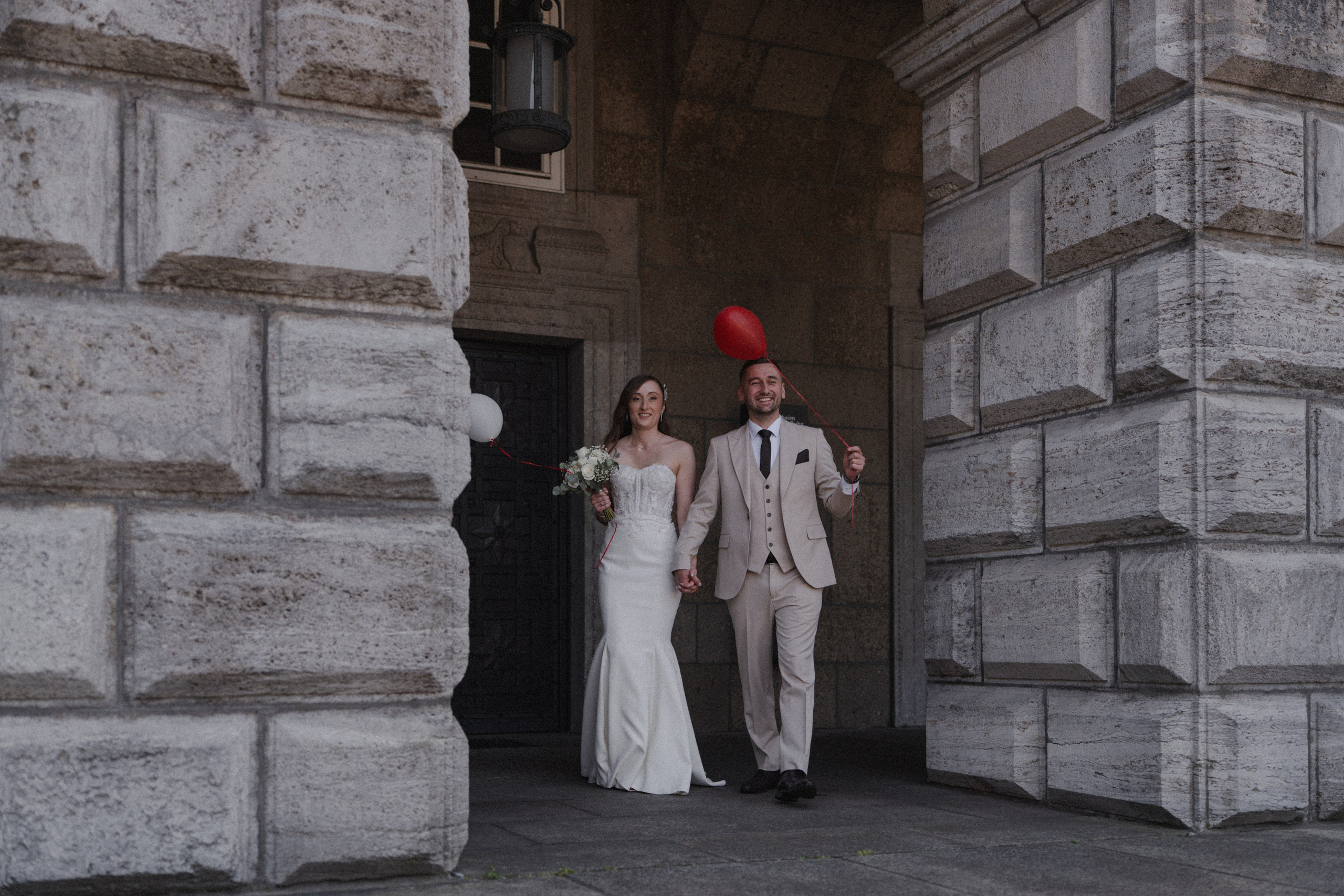 Anton & Jessica I Rathaus Mülheim an der Ruhr. Hochzeitsfotografin Bochum | Halyna Reiche Fotografie NRW