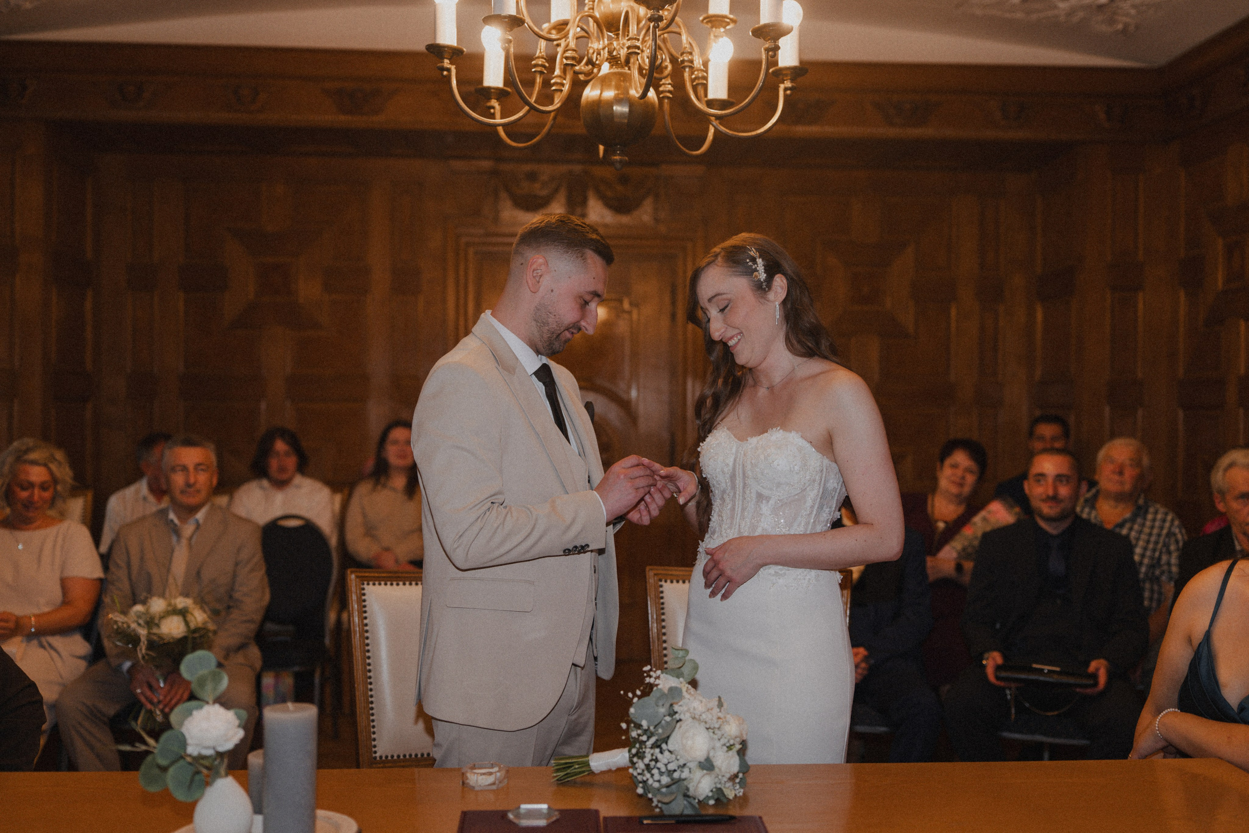 Anton & Jessica I Rathaus Mülheim an der Ruhr. Hochzeitsfotografin Bochum | Halyna Reiche Fotografie NRW