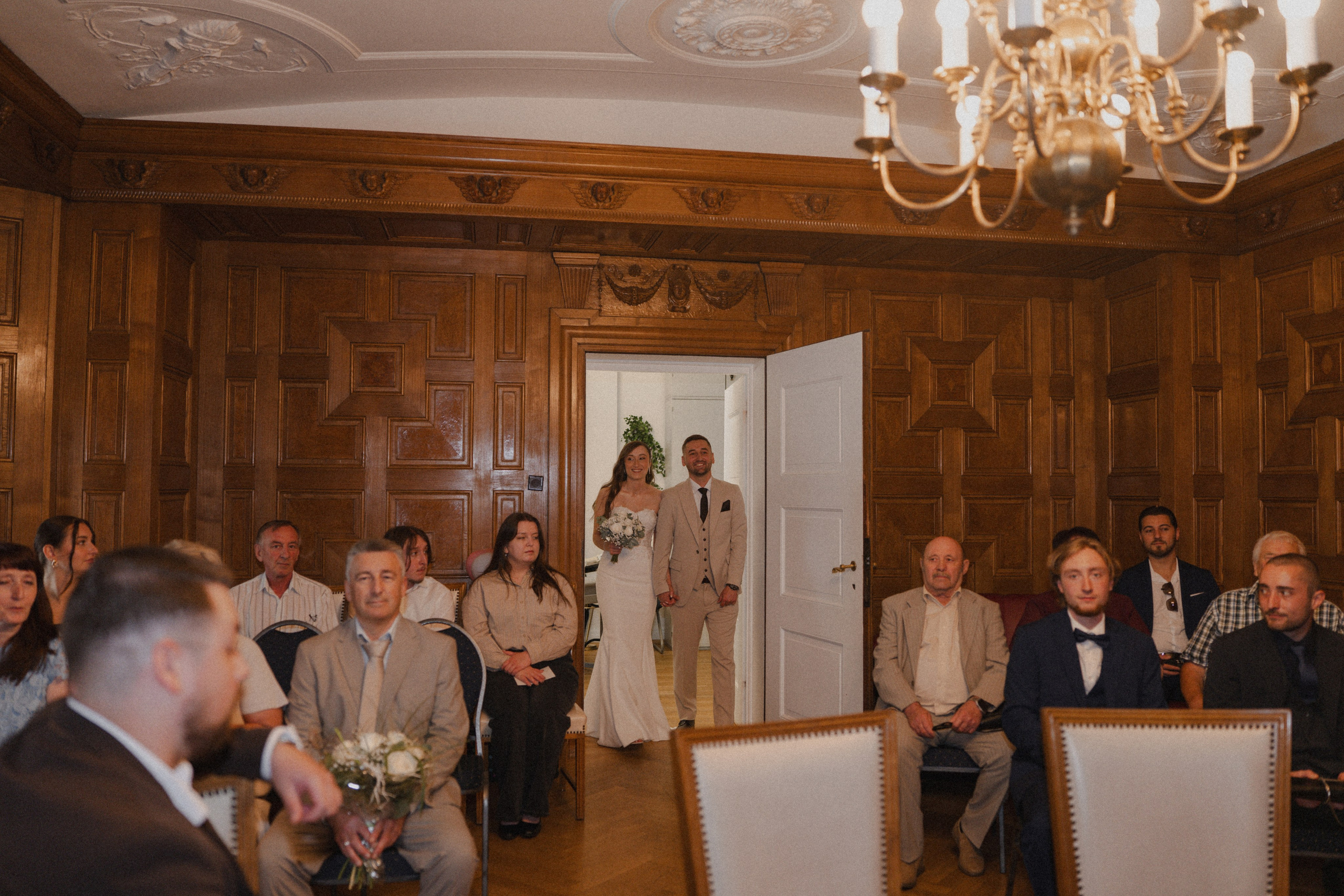 Anton & Jessica I Rathaus Mülheim an der Ruhr. Hochzeitsfotografin Bochum | Halyna Reiche Fotografie NRW