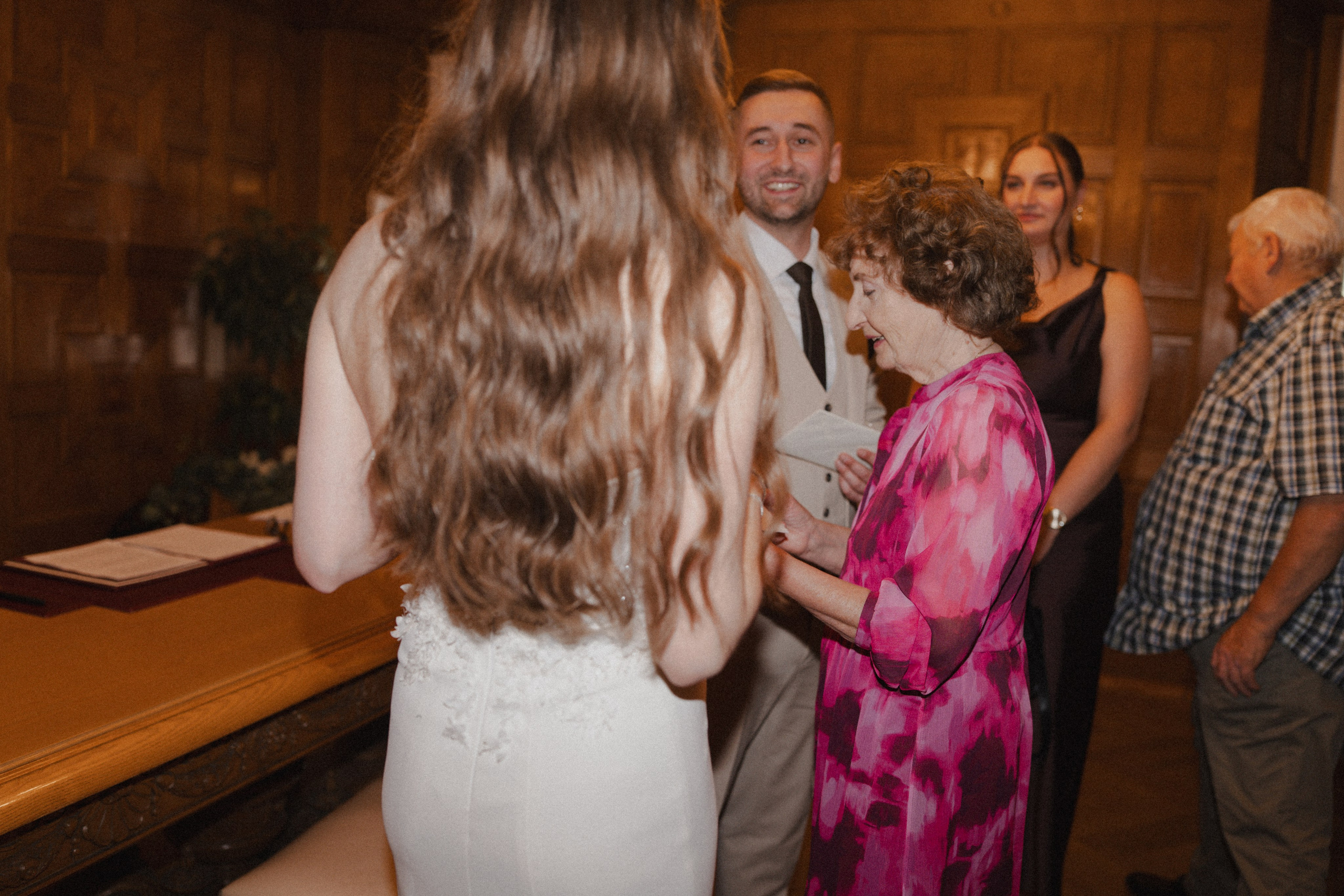 Anton & Jessica I Rathaus Mülheim an der Ruhr. Hochzeitsfotografin Bochum | Halyna Reiche Fotografie NRW
