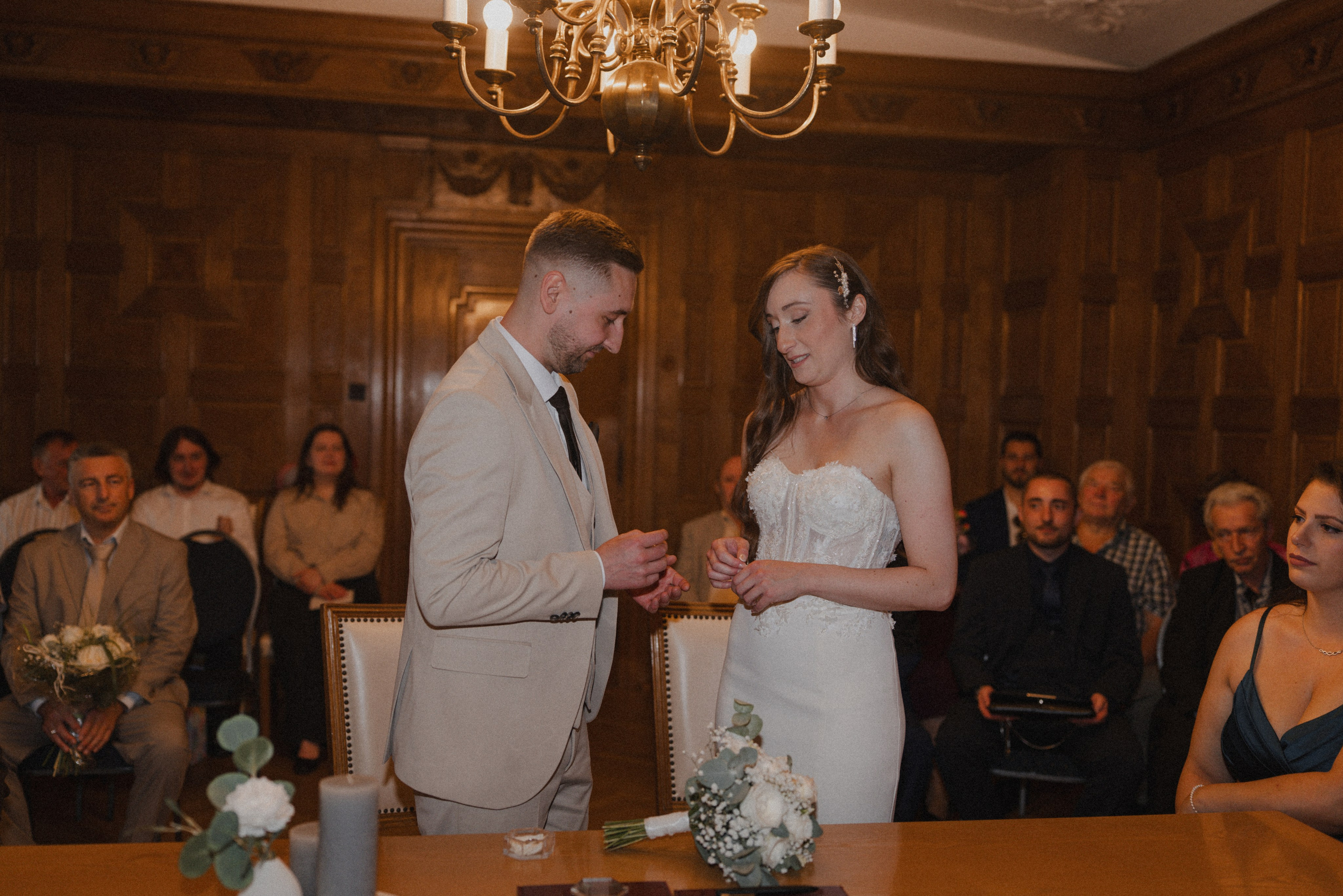 Anton & Jessica I Rathaus Mülheim an der Ruhr. Hochzeitsfotografin Bochum | Halyna Reiche Fotografie NRW