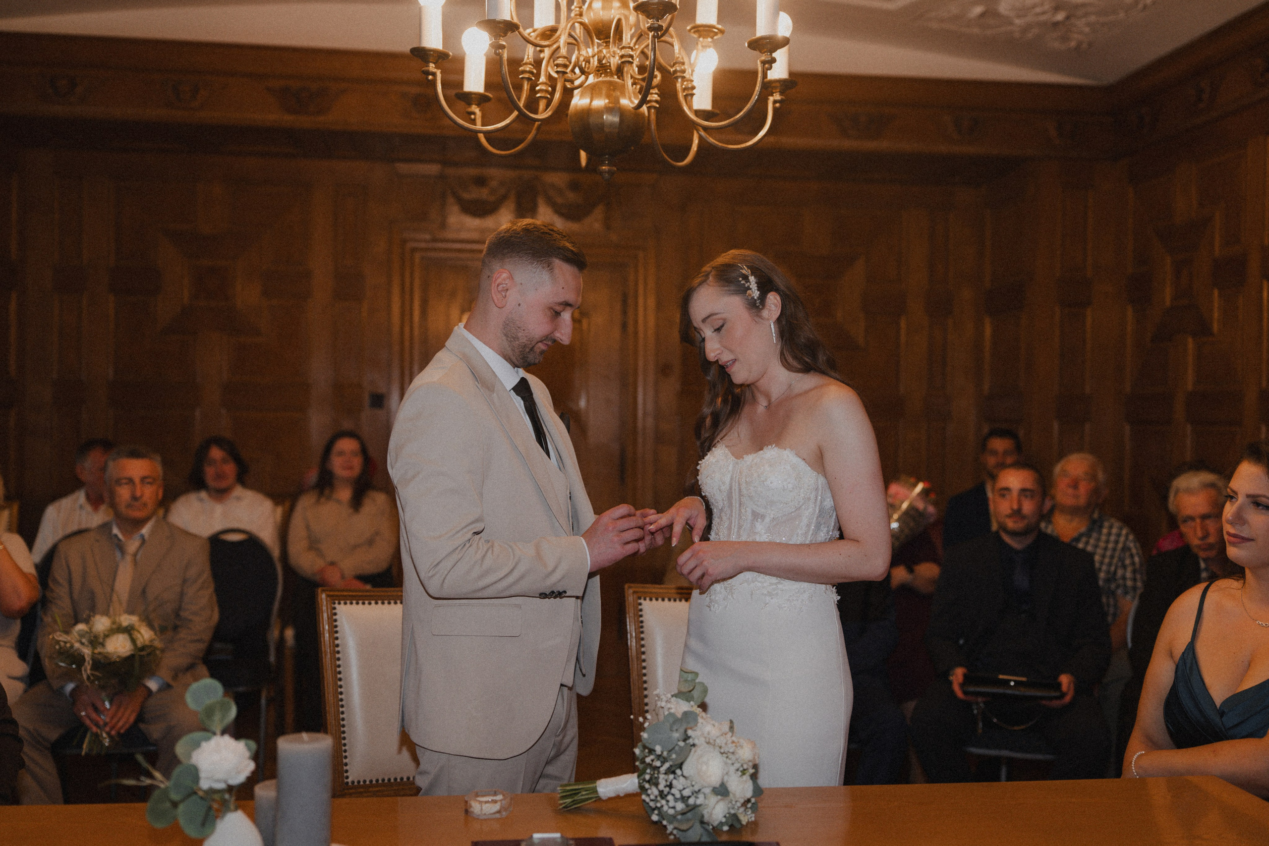 Anton & Jessica I Rathaus Mülheim an der Ruhr. Hochzeitsfotografin Bochum | Halyna Reiche Fotografie NRW