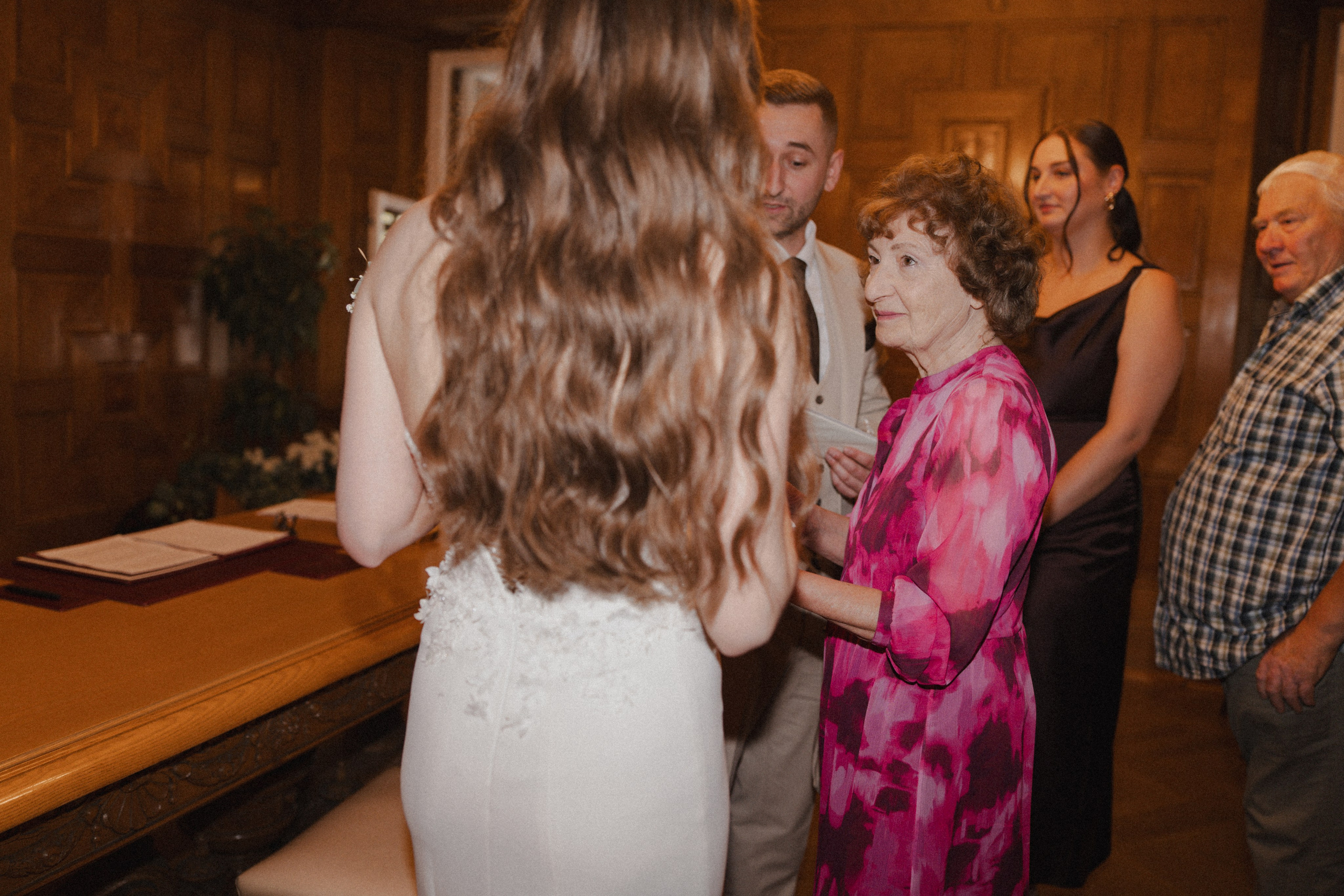 Anton & Jessica I Rathaus Mülheim an der Ruhr. Hochzeitsfotografin Bochum | Halyna Reiche Fotografie NRW