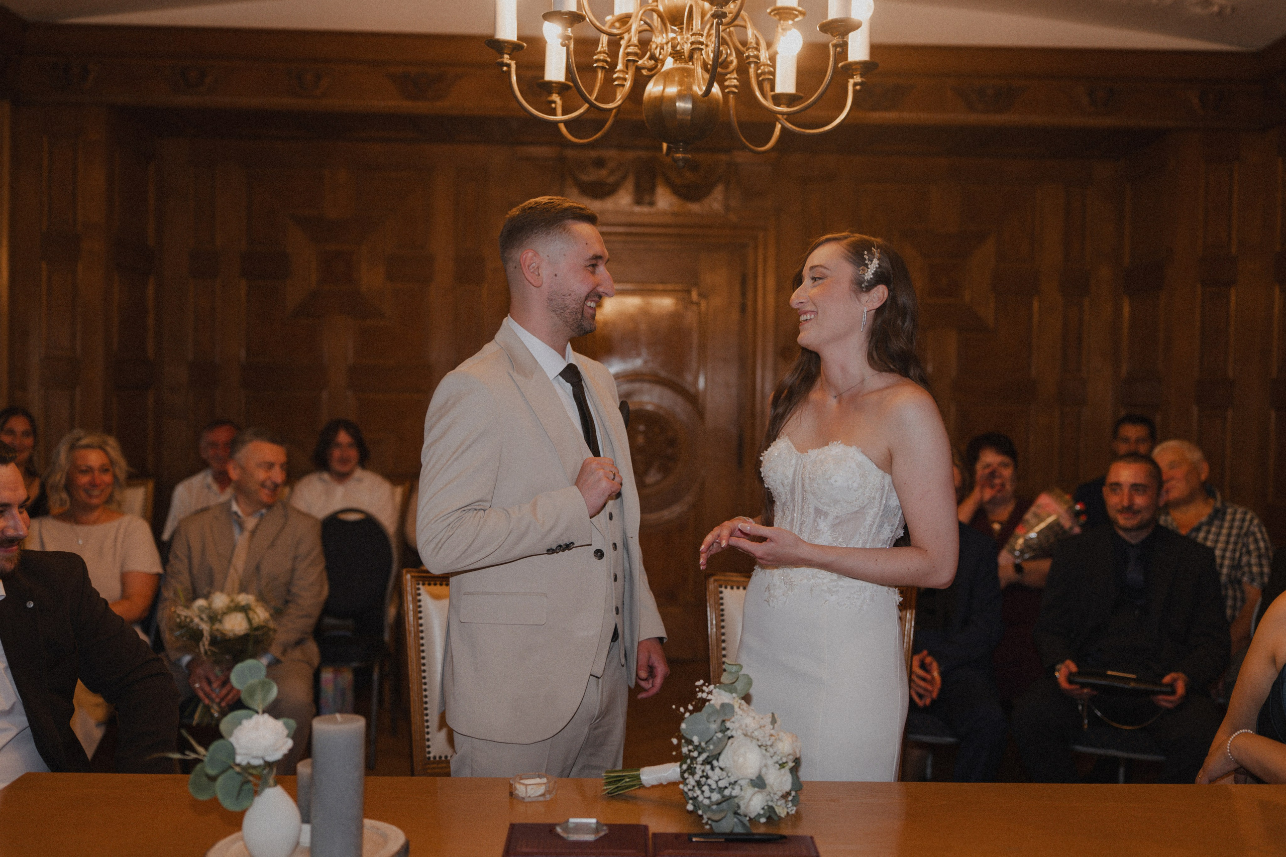 Anton & Jessica I Rathaus Mülheim an der Ruhr. Hochzeitsfotografin Bochum | Halyna Reiche Fotografie NRW