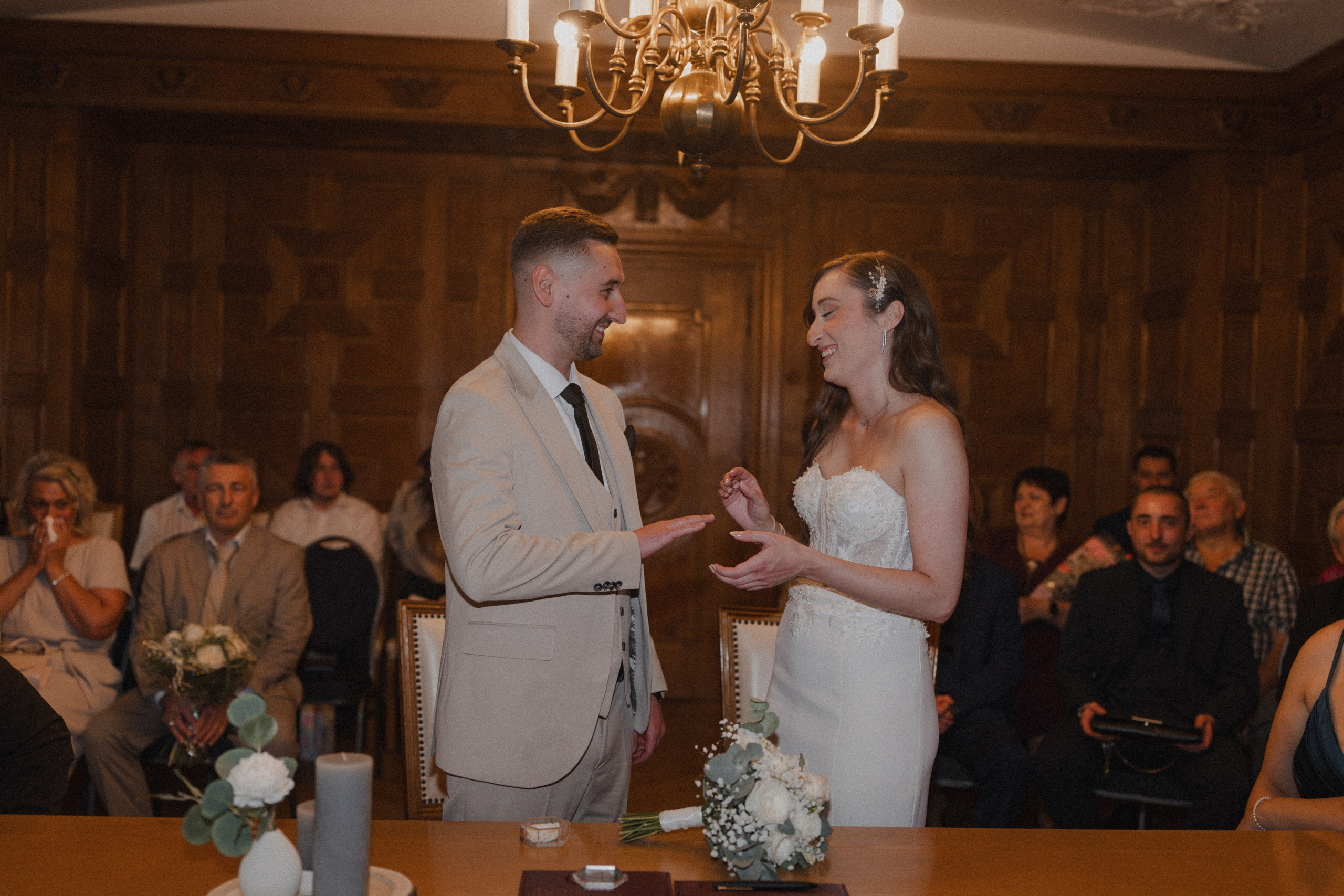Anton & Jessica I Rathaus Mülheim an der Ruhr. Hochzeitsfotografin Bochum | Halyna Reiche Fotografie NRW