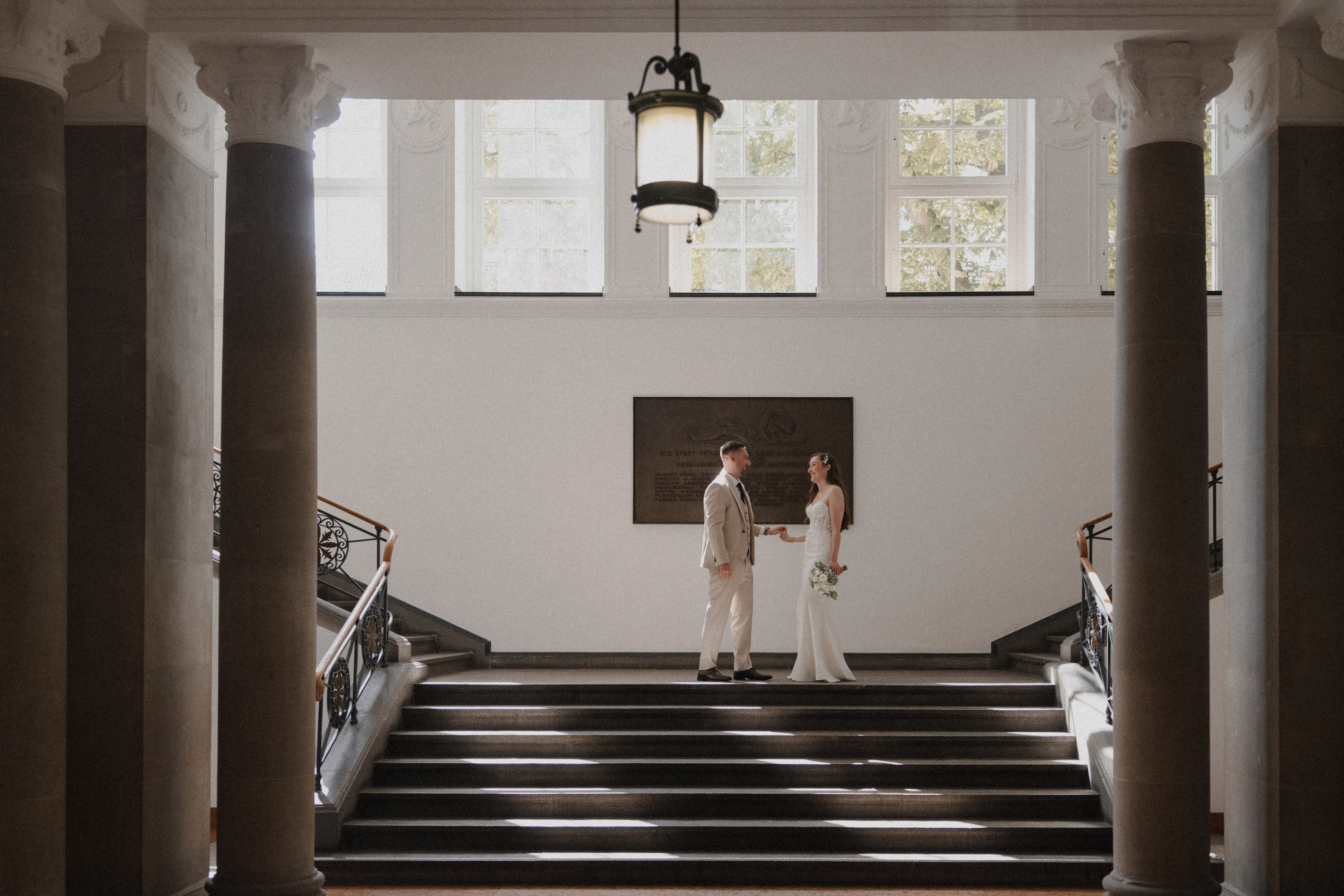 Anton & Jessica I Rathaus Mülheim an der Ruhr. Hochzeitsfotografin Bochum | Halyna Reiche Fotografie NRW