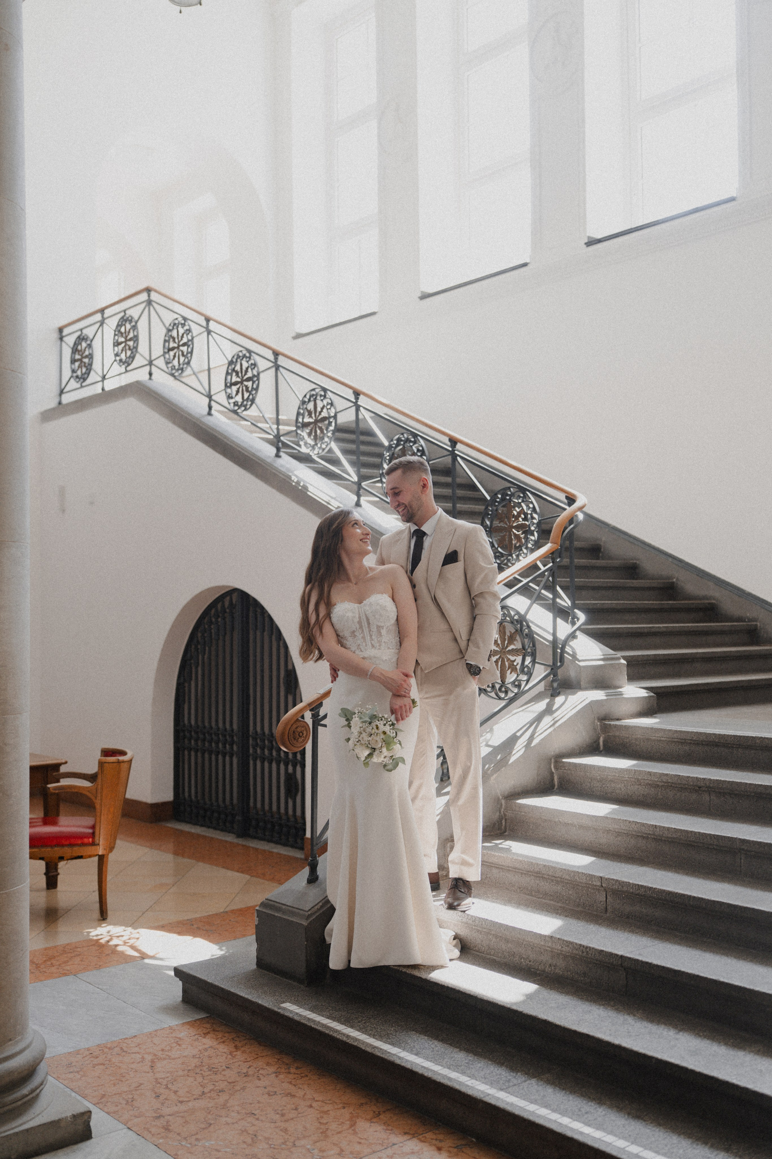Anton & Jessica I Rathaus Mülheim an der Ruhr. Hochzeitsfotografin Bochum | Halyna Reiche Fotografie NRW