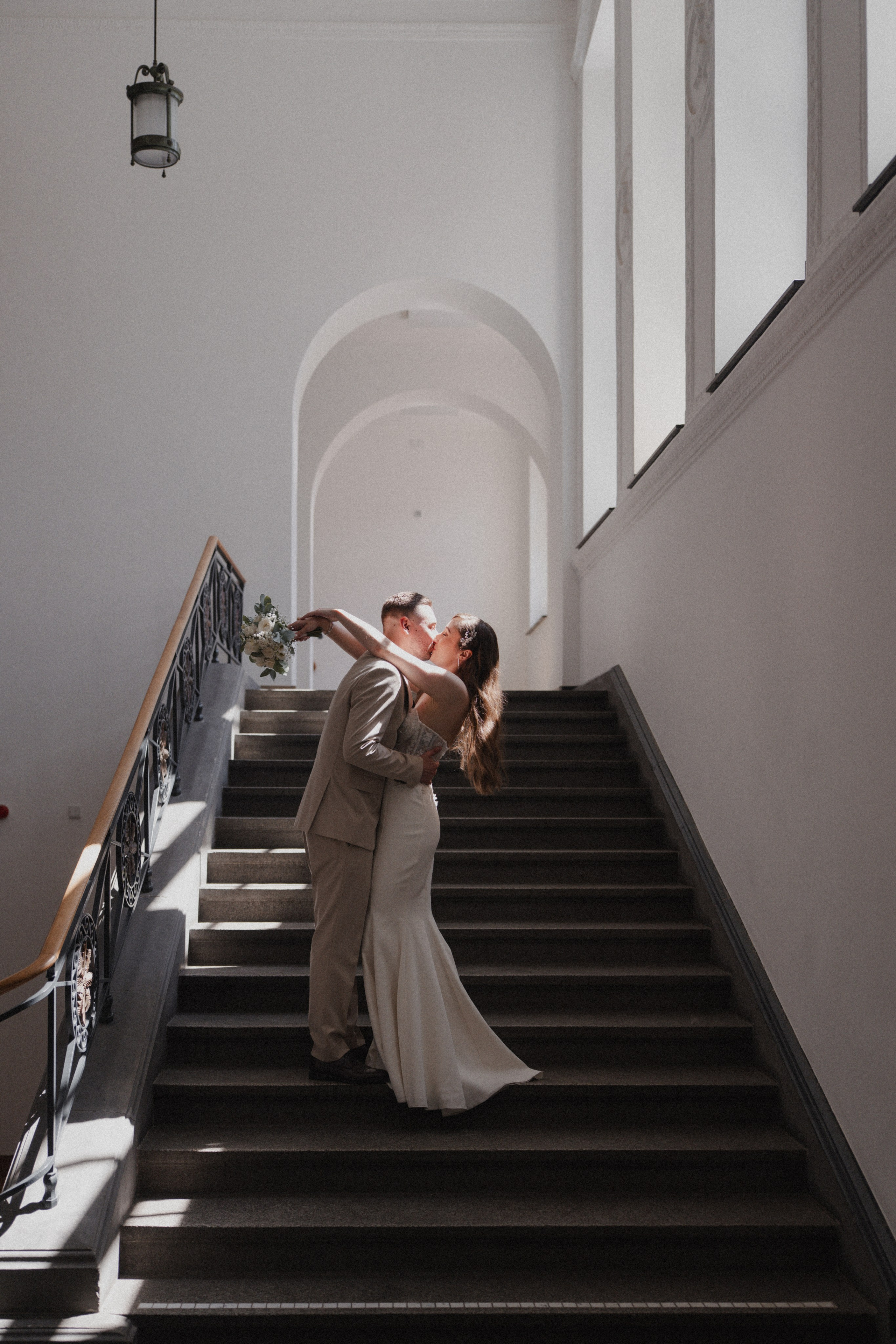 Anton & Jessica I Rathaus Mülheim an der Ruhr. Hochzeitsfotografin Bochum | Halyna Reiche Fotografie NRW