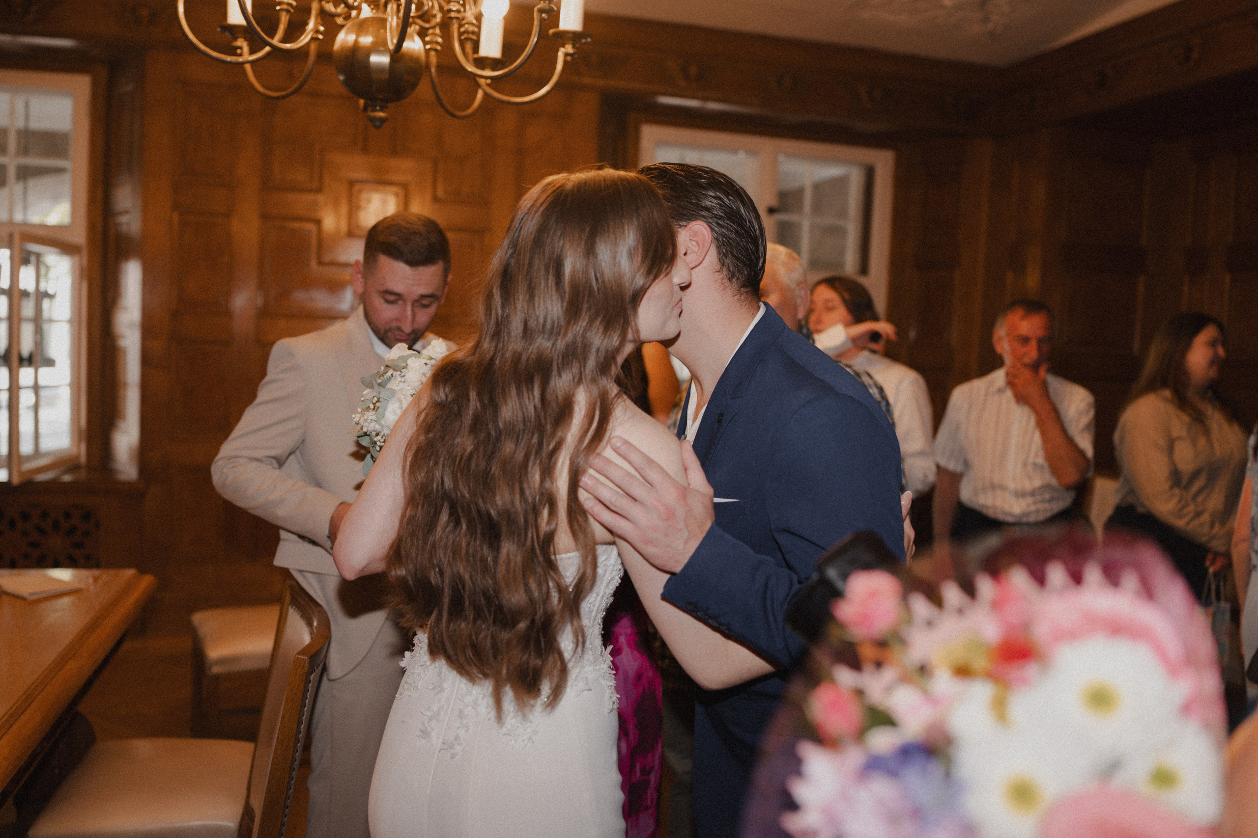 Anton & Jessica I Rathaus Mülheim an der Ruhr. Hochzeitsfotografin Bochum | Halyna Reiche Fotografie NRW