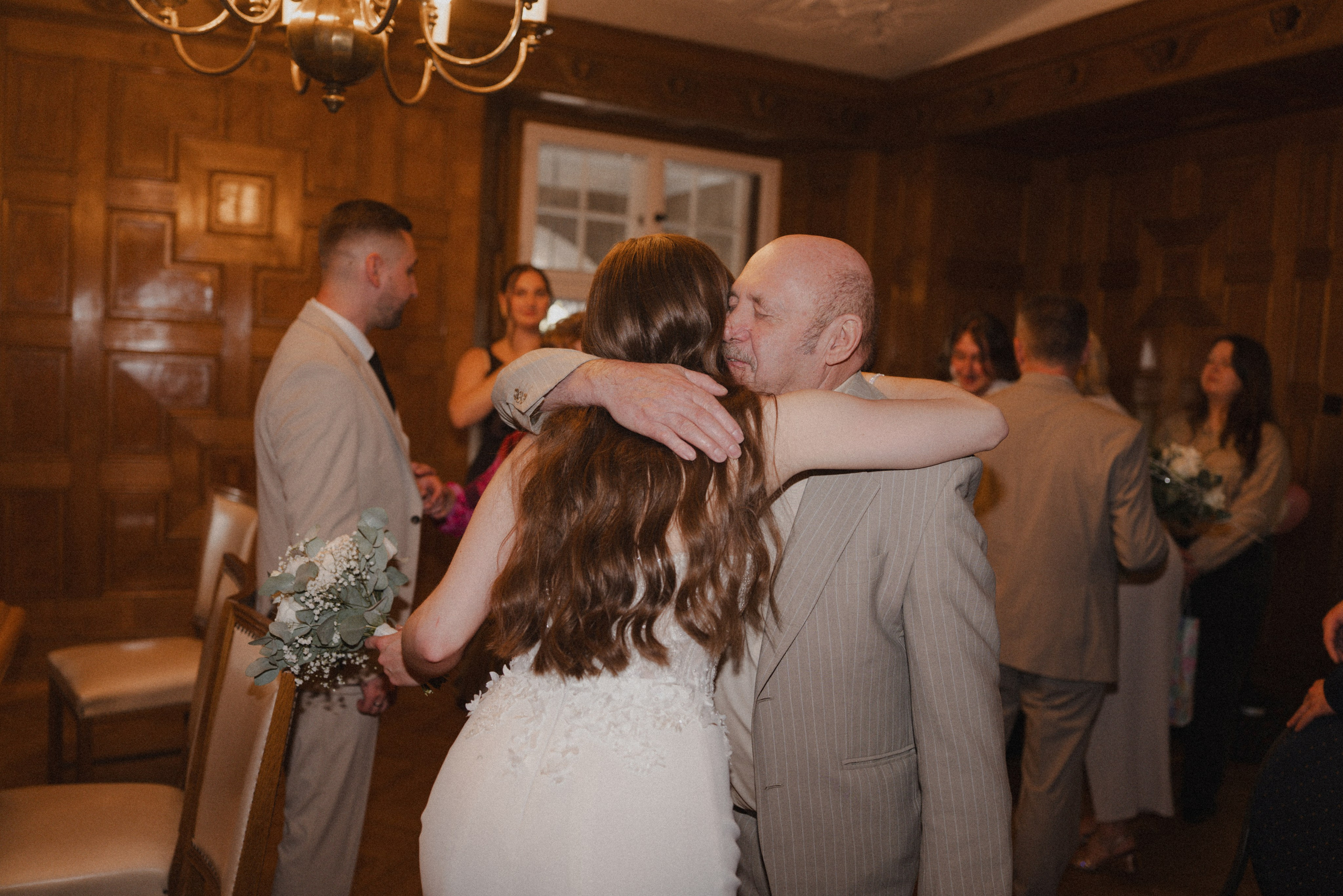 Anton & Jessica I Rathaus Mülheim an der Ruhr. Hochzeitsfotografin Bochum | Halyna Reiche Fotografie NRW