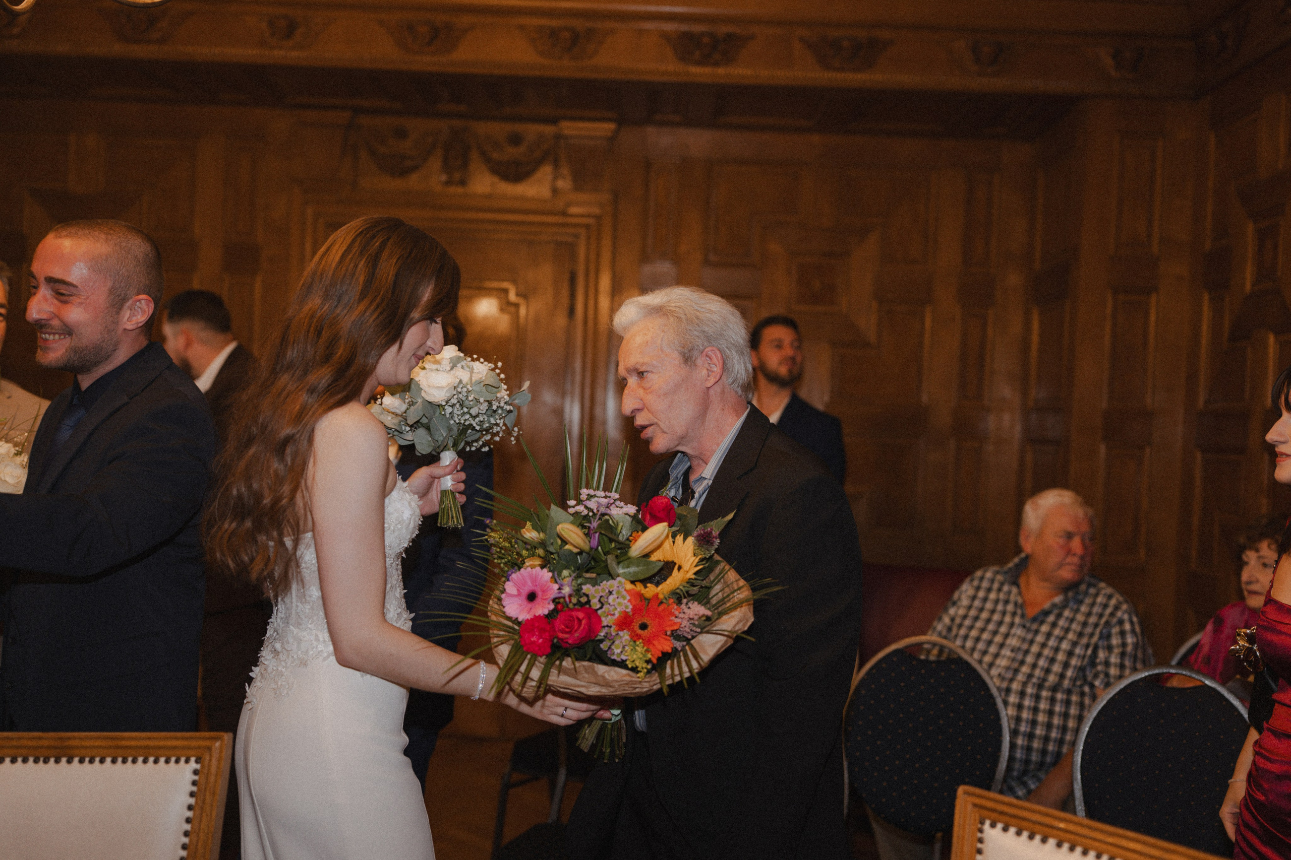 Anton & Jessica I Rathaus Mülheim an der Ruhr. Hochzeitsfotografin Bochum | Halyna Reiche Fotografie NRW