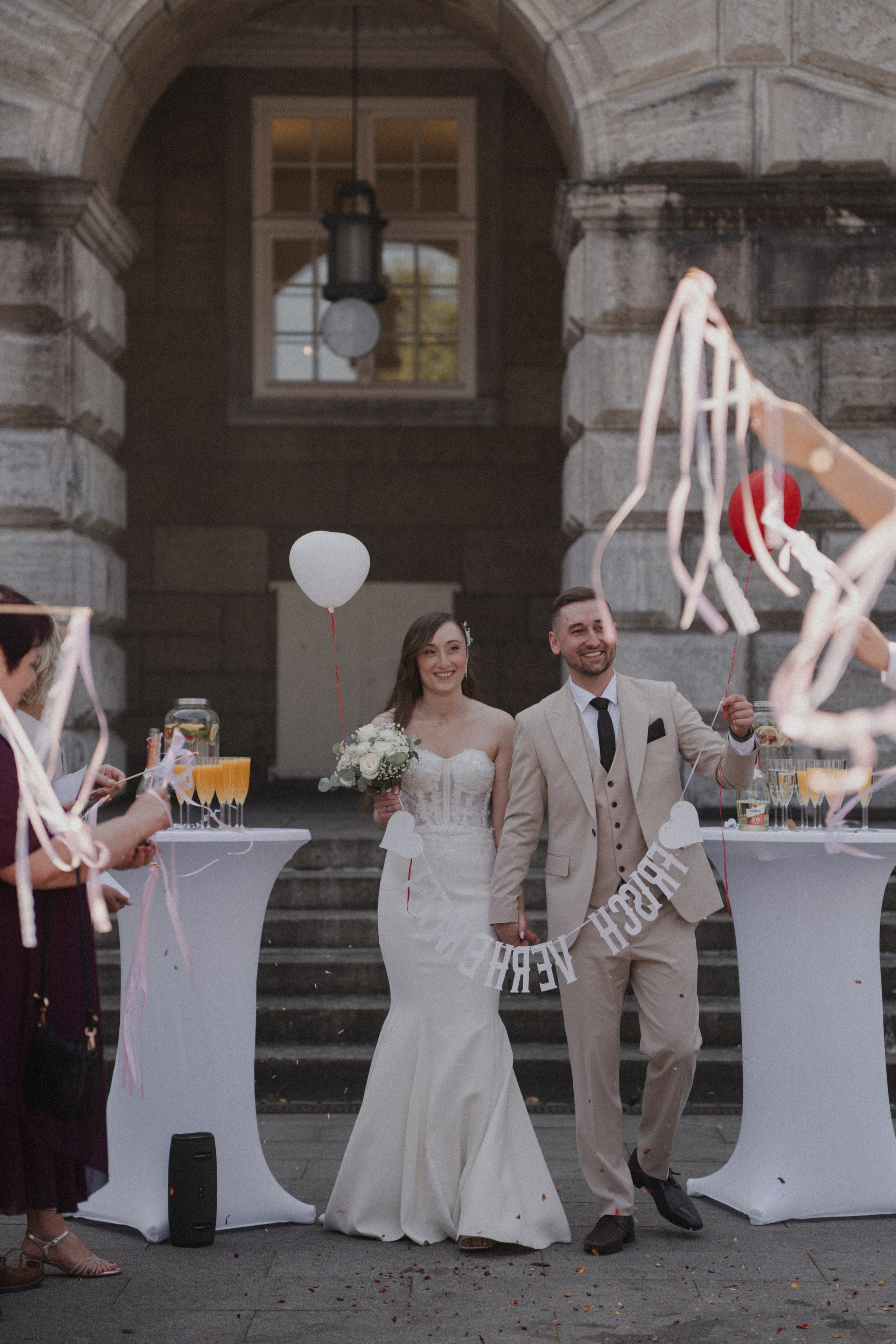 Anton & Jessica I Rathaus Mülheim an der Ruhr. Hochzeitsfotografin Bochum | Halyna Reiche Fotografie NRW