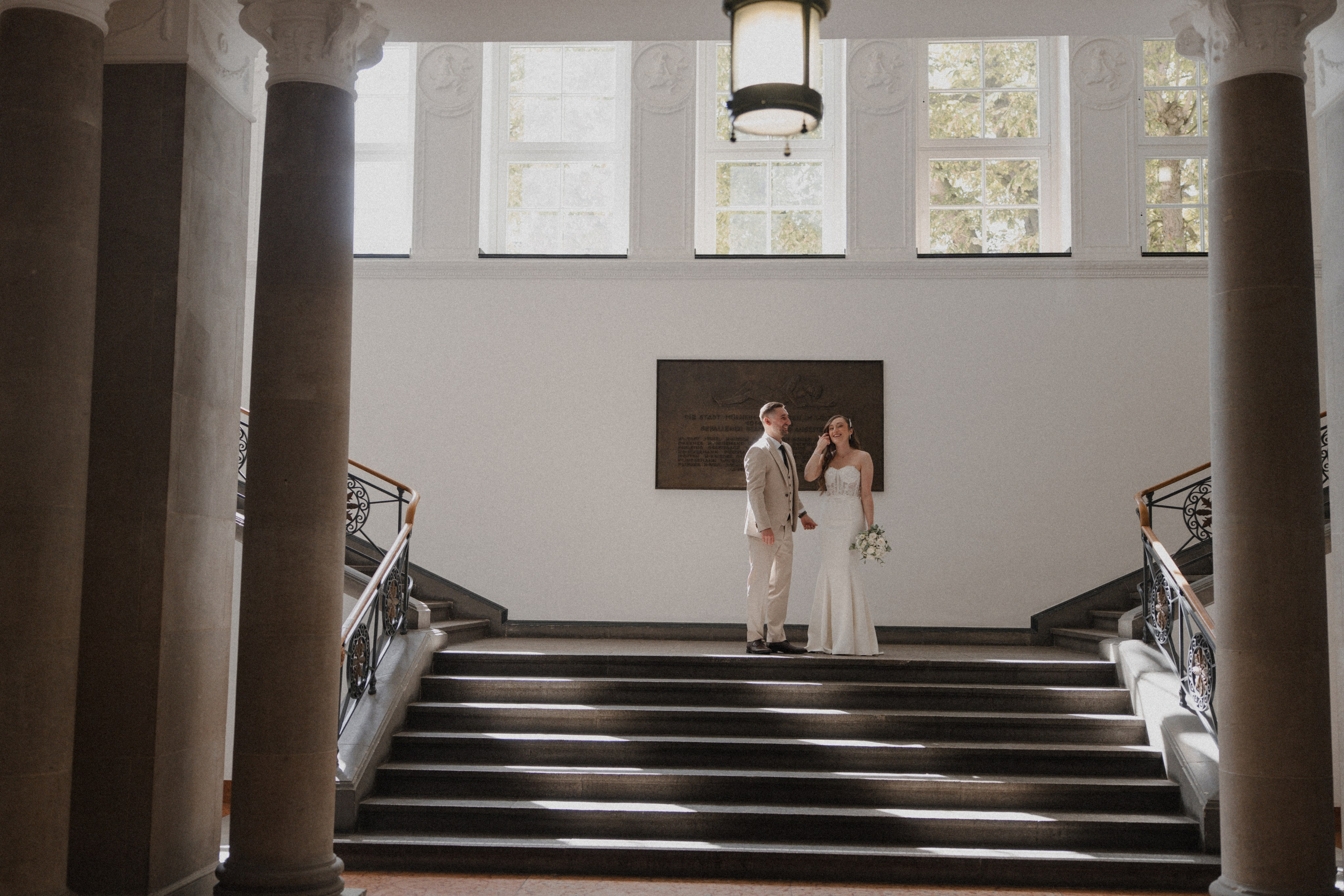 Anton & Jessica I Rathaus Mülheim an der Ruhr. Hochzeitsfotografin Bochum | Halyna Reiche Fotografie NRW