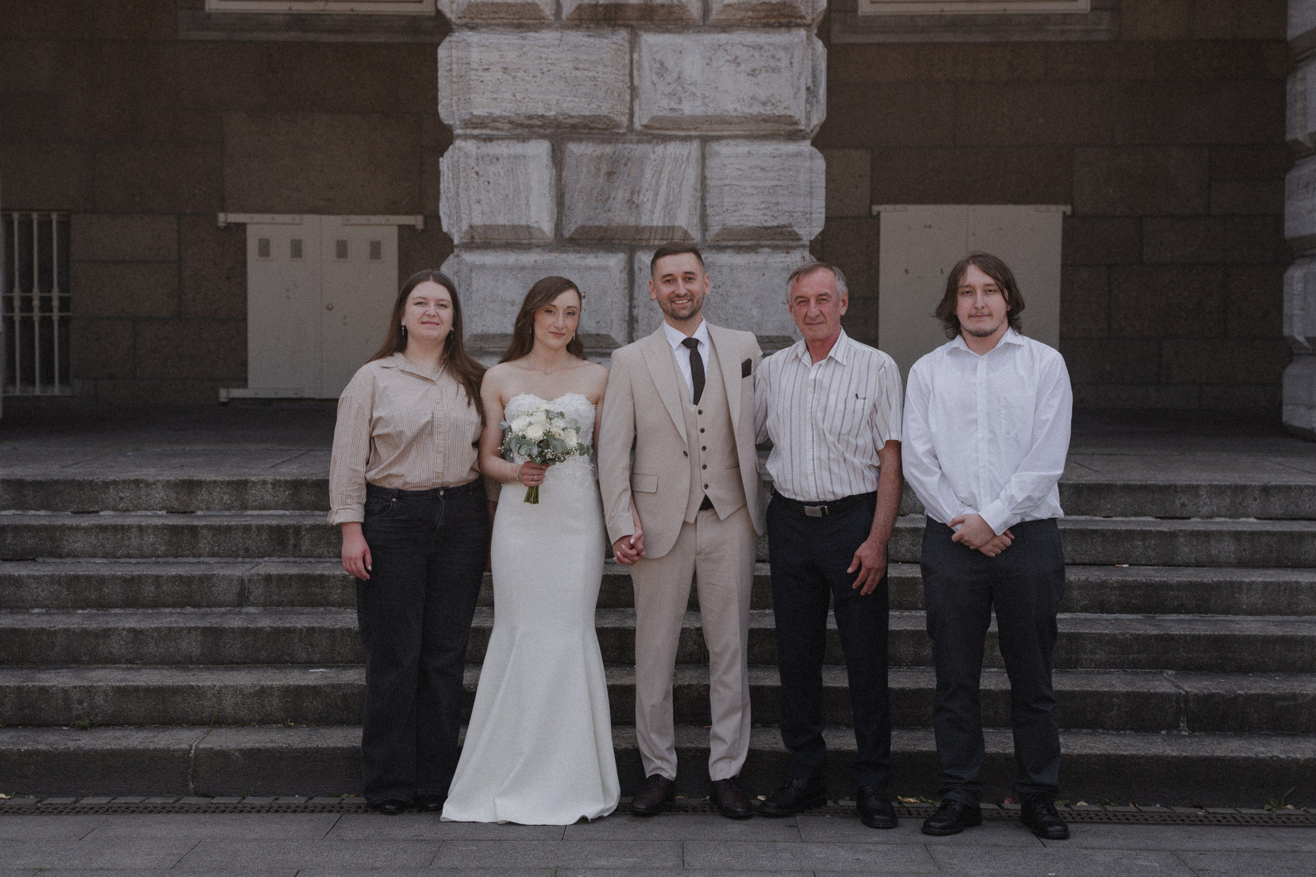 Anton & Jessica I Rathaus Mülheim an der Ruhr. Hochzeitsfotografin Bochum | Halyna Reiche Fotografie NRW