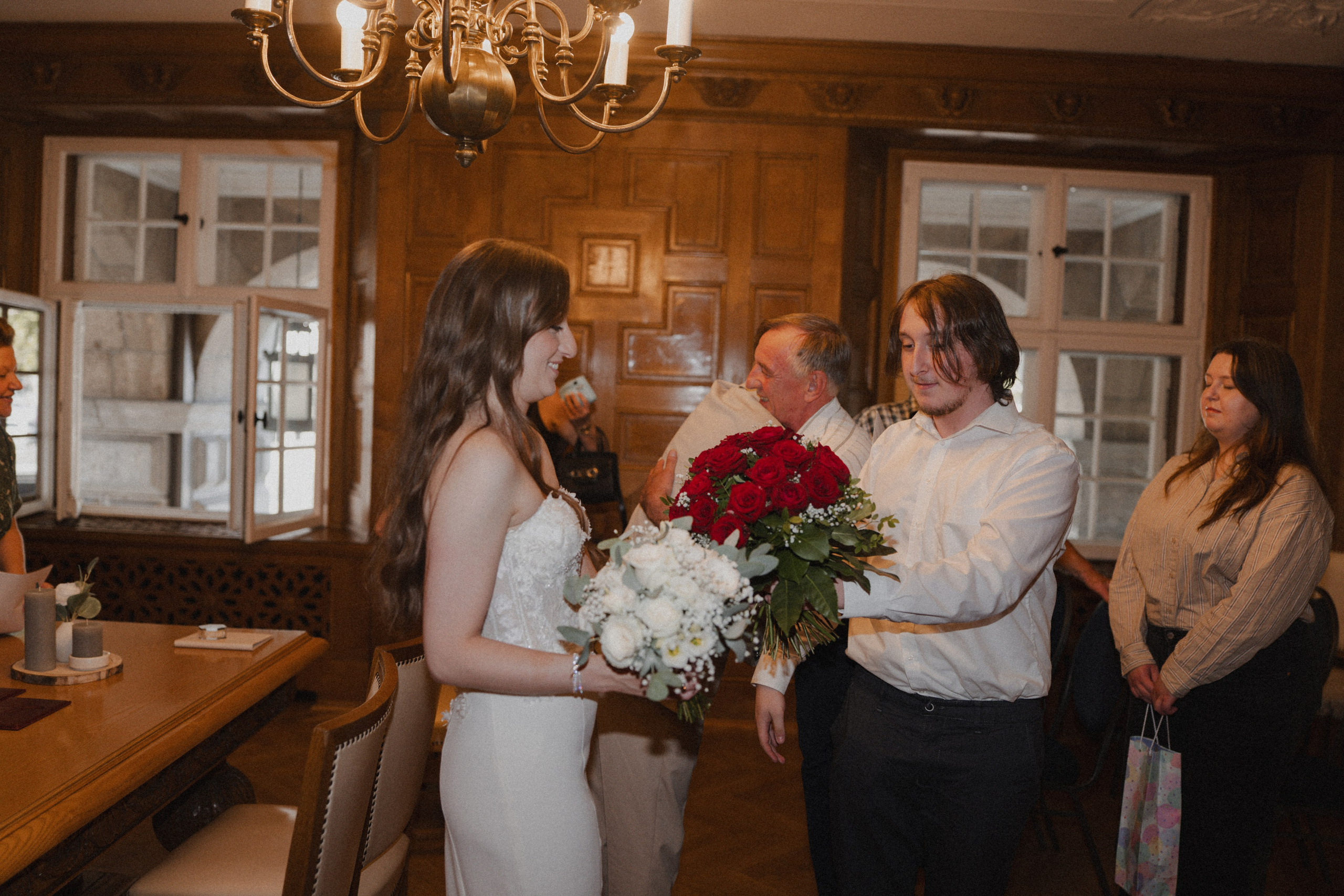 Anton & Jessica I Rathaus Mülheim an der Ruhr. Hochzeitsfotografin Bochum | Halyna Reiche Fotografie NRW