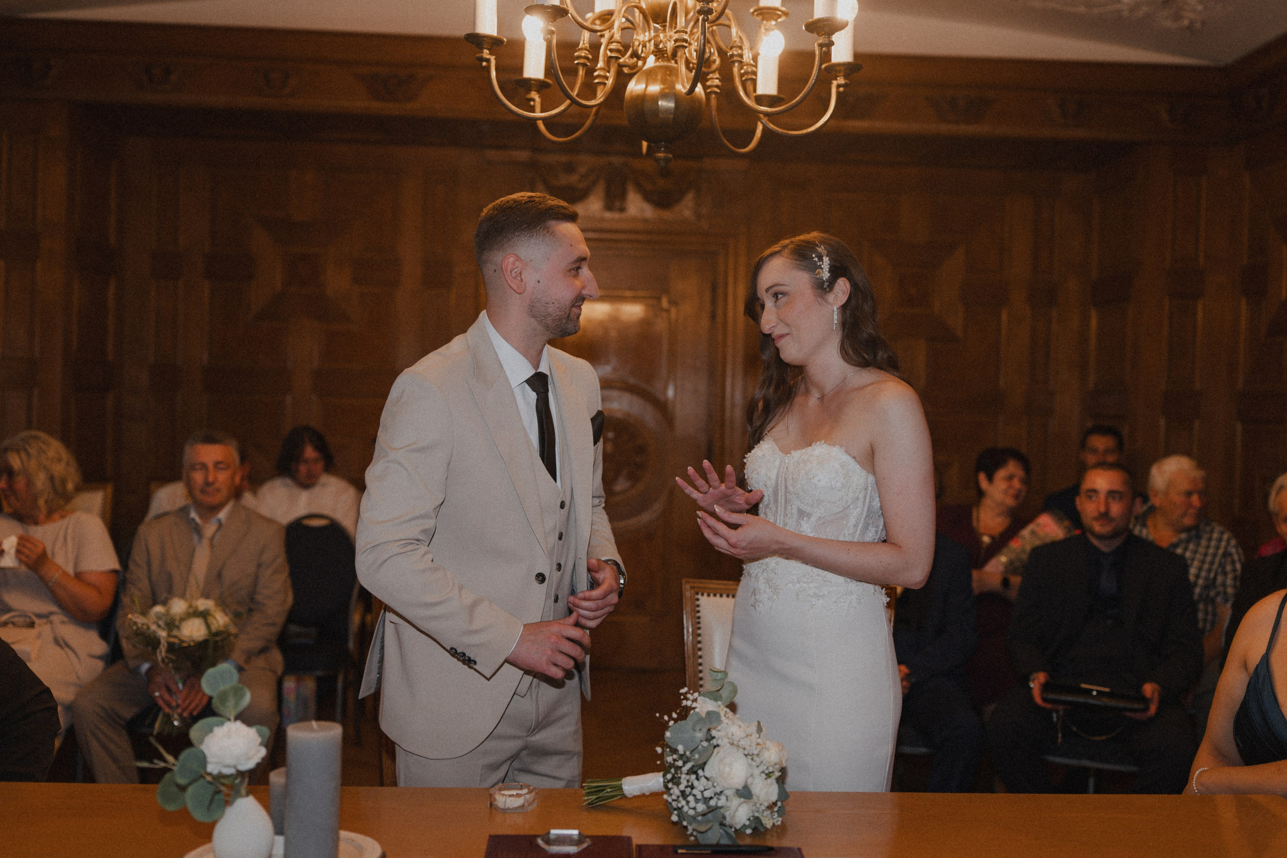 Anton & Jessica I Rathaus Mülheim an der Ruhr. Hochzeitsfotografin Bochum | Halyna Reiche Fotografie NRW