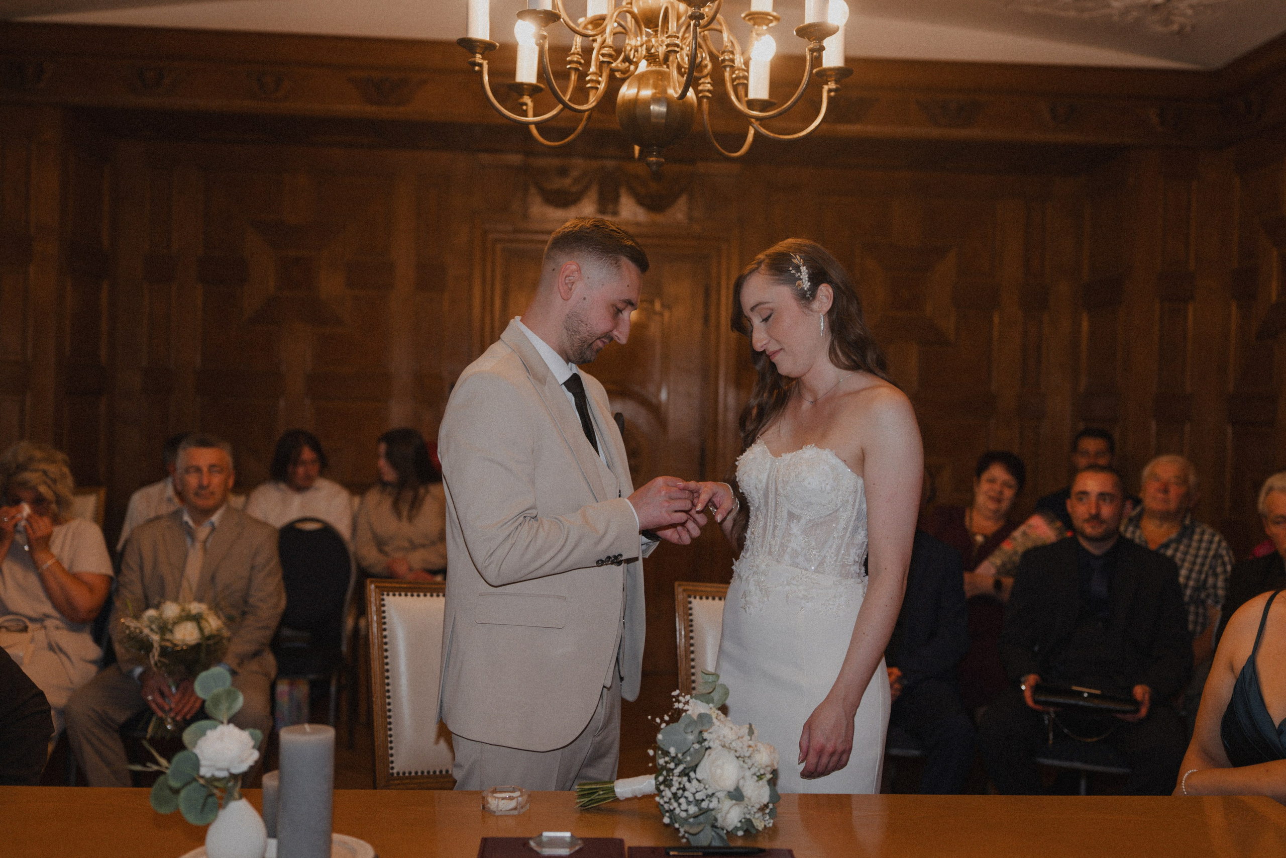 Anton & Jessica I Rathaus Mülheim an der Ruhr. Hochzeitsfotografin Bochum | Halyna Reiche Fotografie NRW