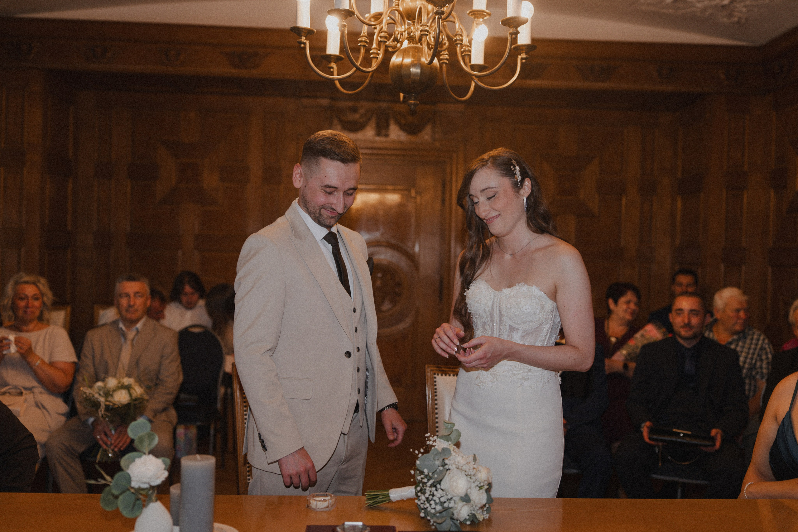 Anton & Jessica I Rathaus Mülheim an der Ruhr. Hochzeitsfotografin Bochum | Halyna Reiche Fotografie NRW