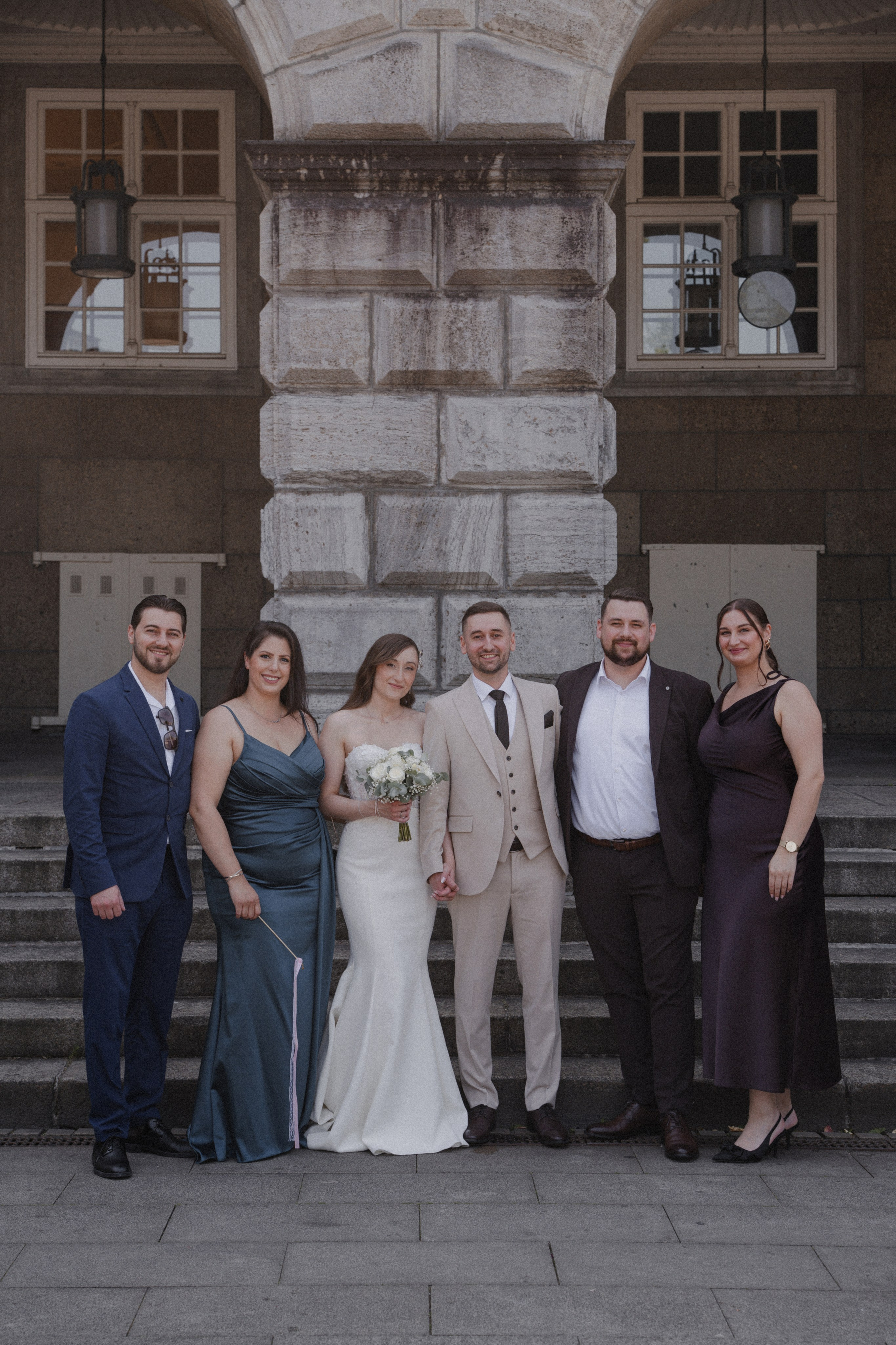 Anton & Jessica I Rathaus Mülheim an der Ruhr. Hochzeitsfotografin Bochum | Halyna Reiche Fotografie NRW