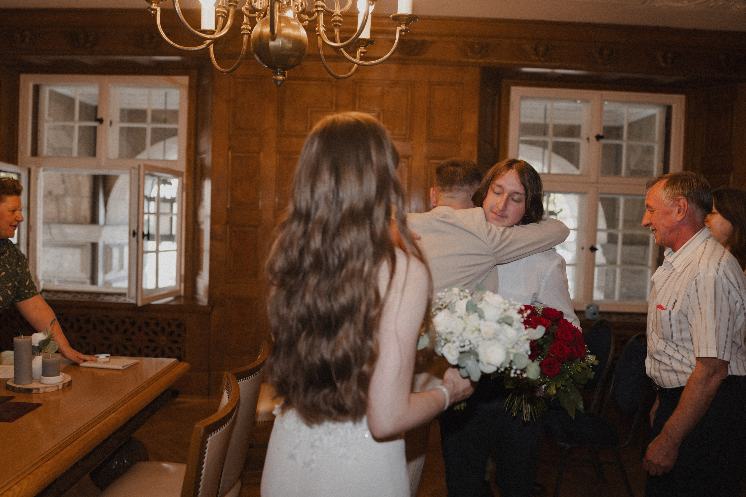 Anton & Jessica I Rathaus Mülheim an der Ruhr. Hochzeitsfotografin Bochum | Halyna Reiche Fotografie NRW