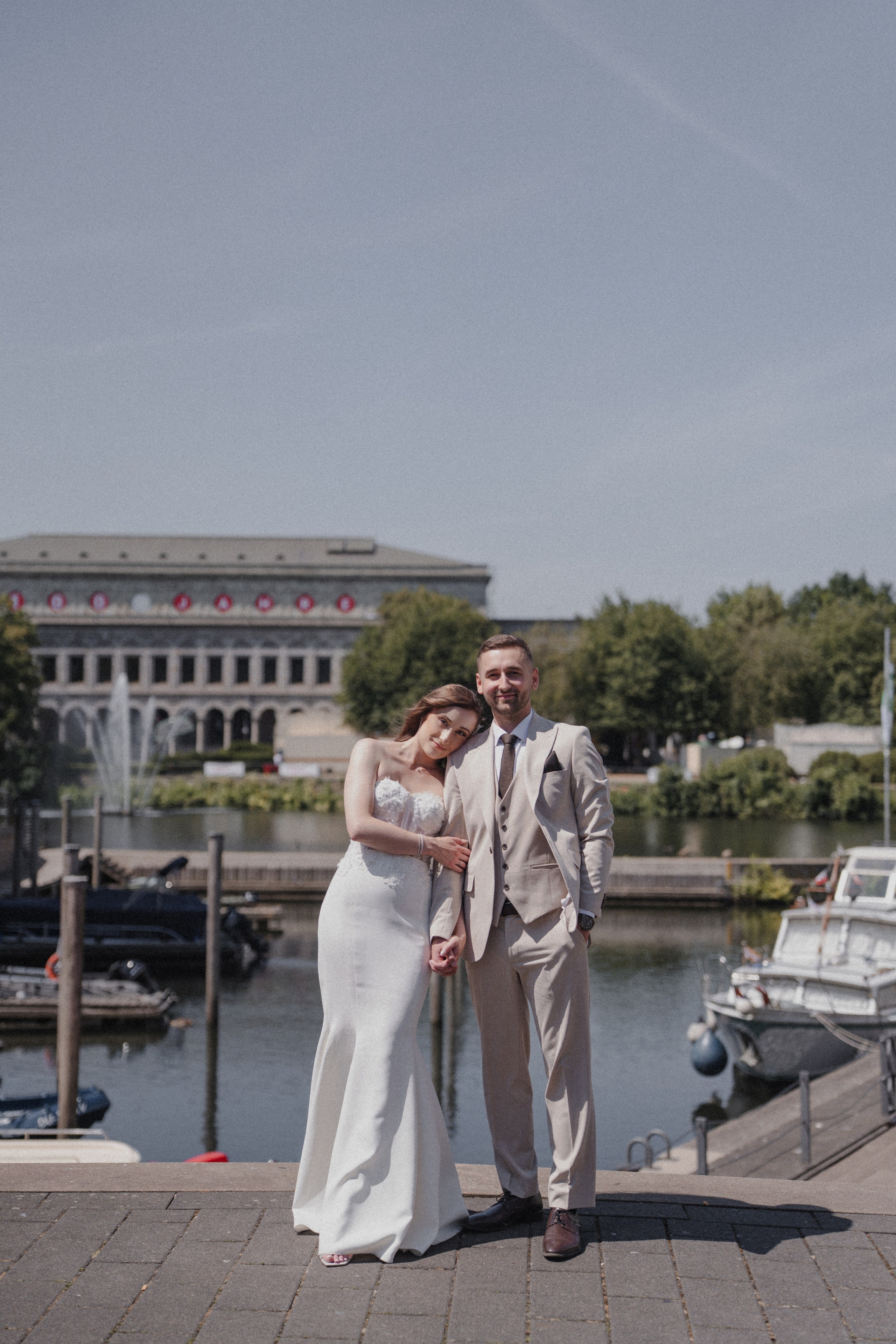 Anton & Jessica I Rathaus Mülheim an der Ruhr. Hochzeitsfotografin Bochum | Halyna Reiche Fotografie NRW