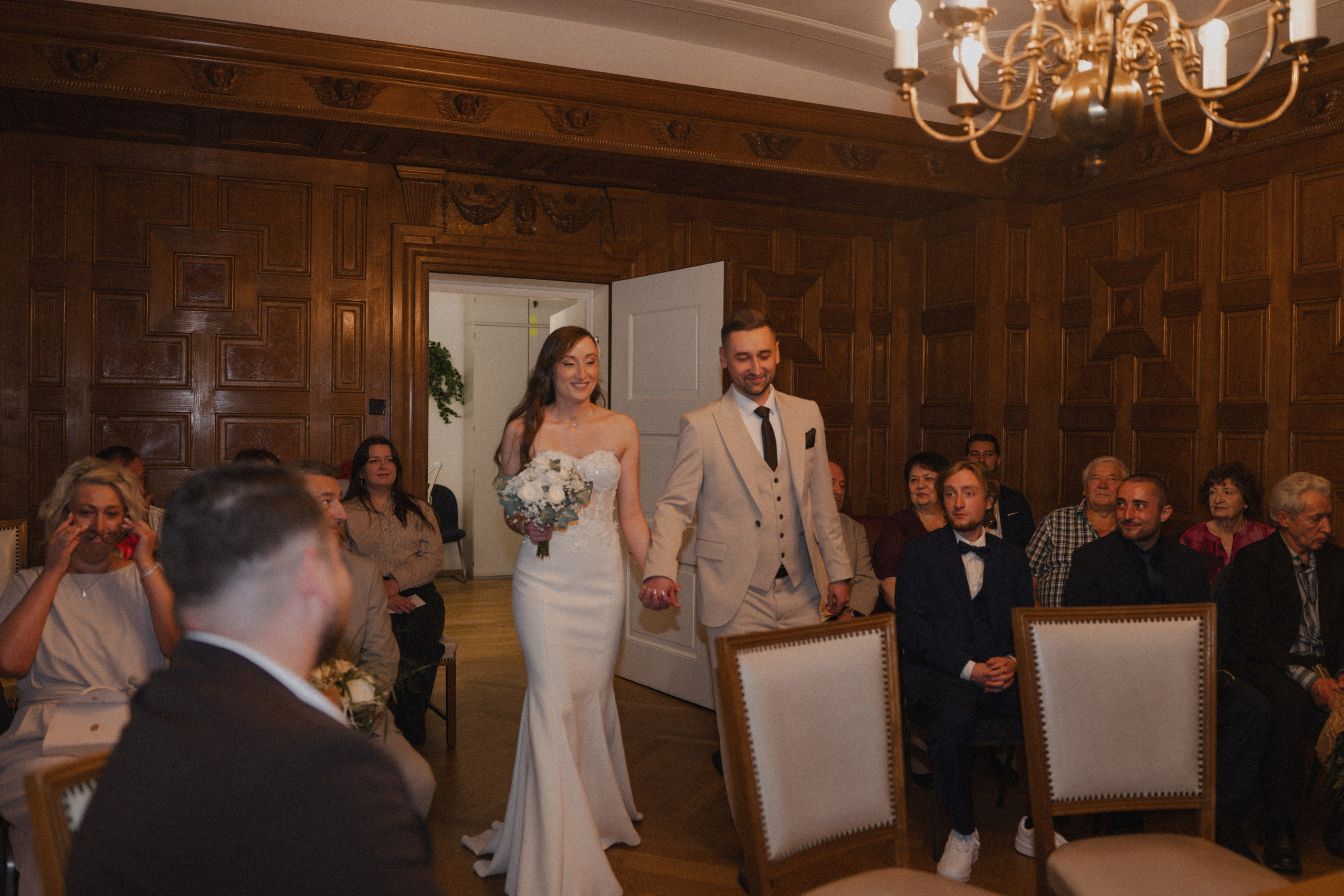 Anton & Jessica I Rathaus Mülheim an der Ruhr. Hochzeitsfotografin Bochum | Halyna Reiche Fotografie NRW