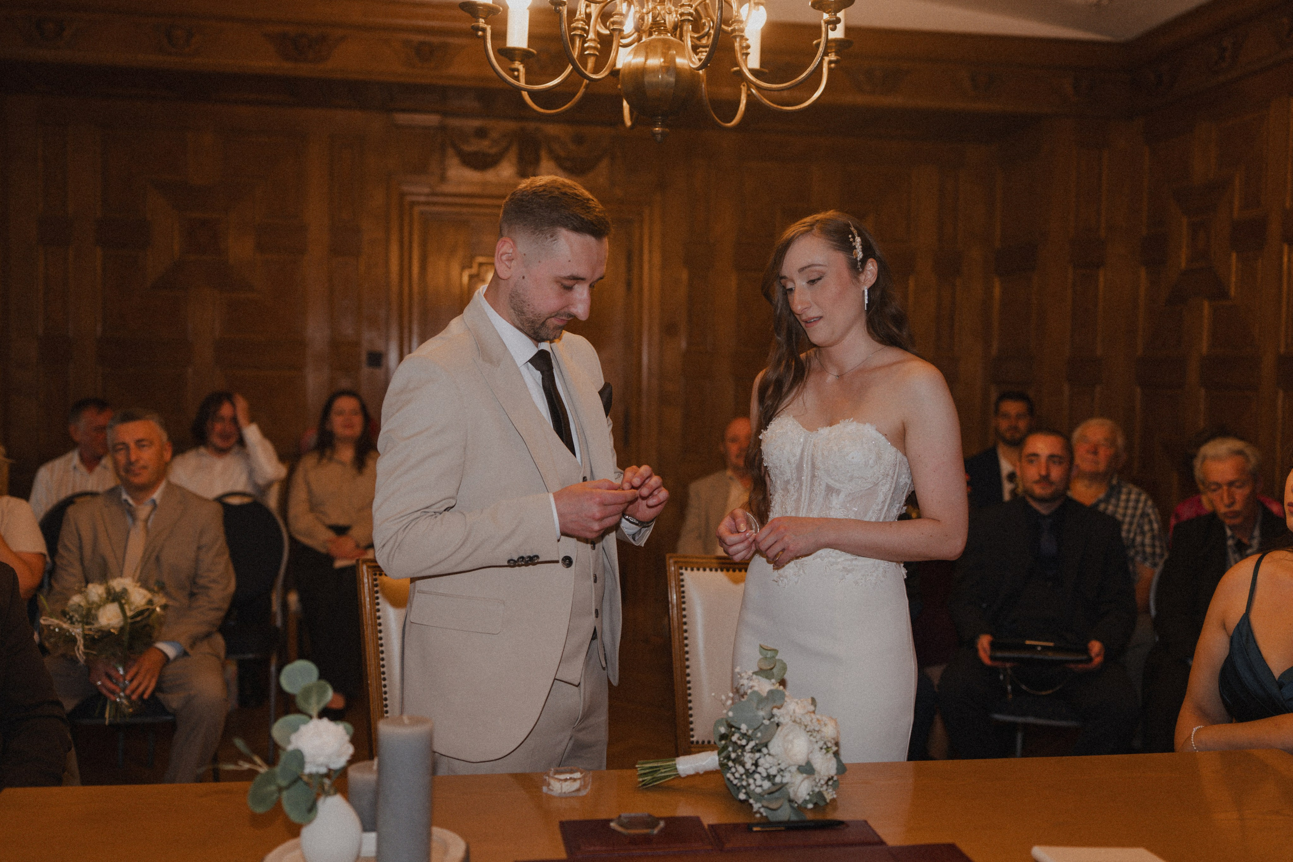 Anton & Jessica I Rathaus Mülheim an der Ruhr. Hochzeitsfotografin Bochum | Halyna Reiche Fotografie NRW
