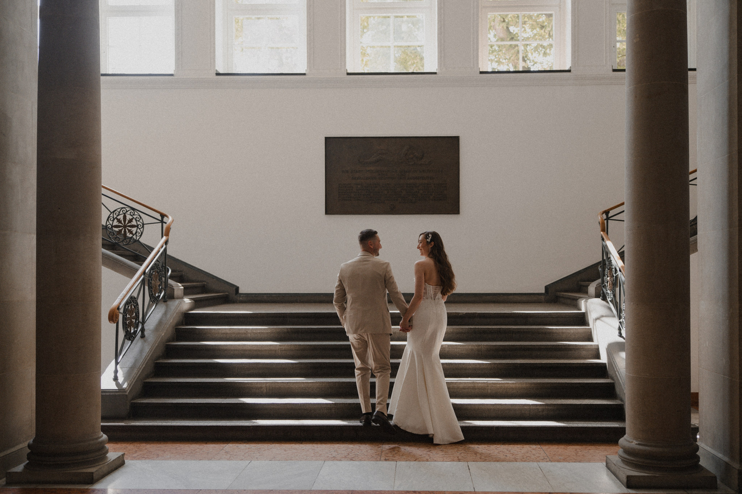 Anton & Jessica I Rathaus Mülheim an der Ruhr. Hochzeitsfotografin Bochum | Halyna Reiche Fotografie NRW