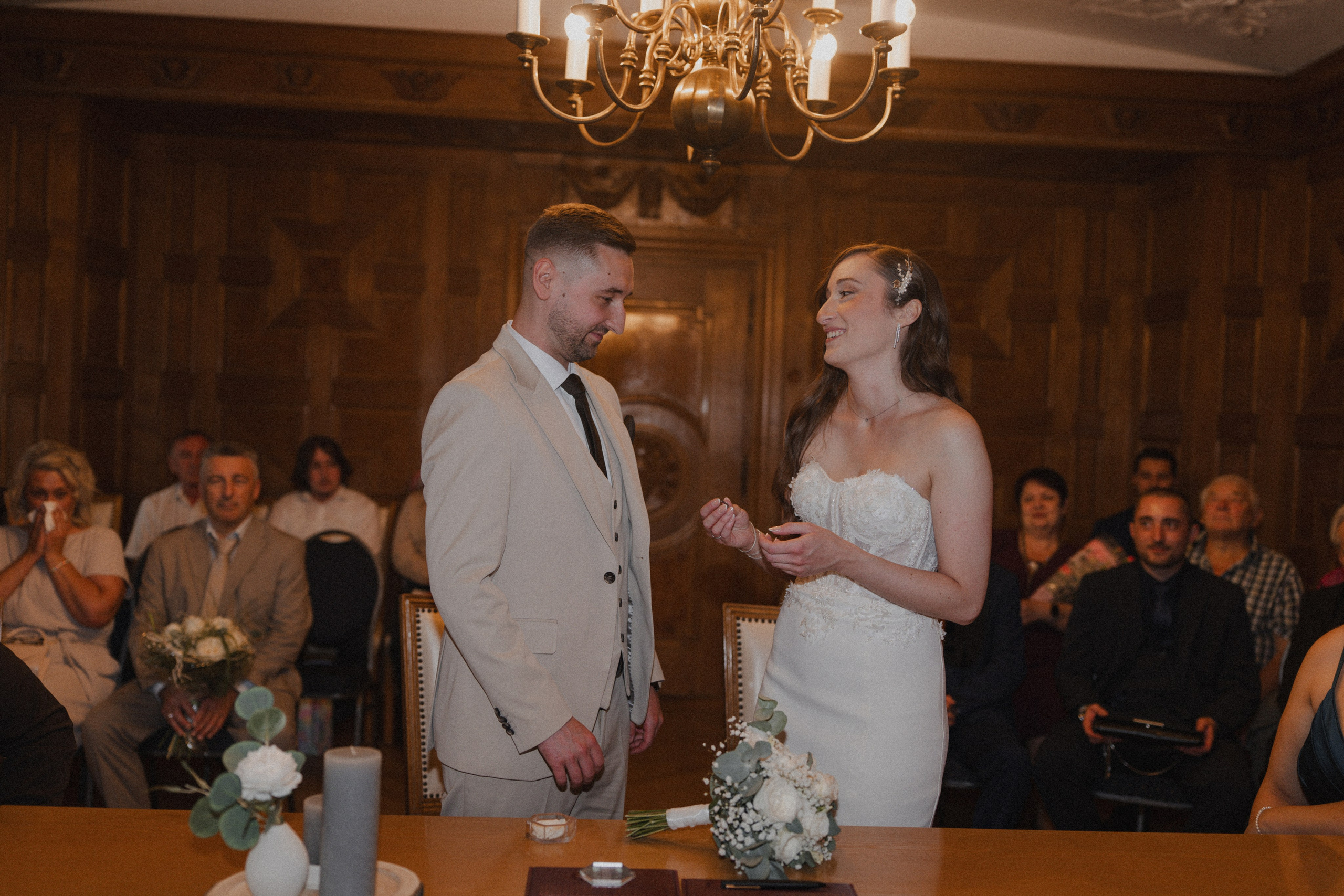 Anton & Jessica I Rathaus Mülheim an der Ruhr. Hochzeitsfotografin Bochum | Halyna Reiche Fotografie NRW