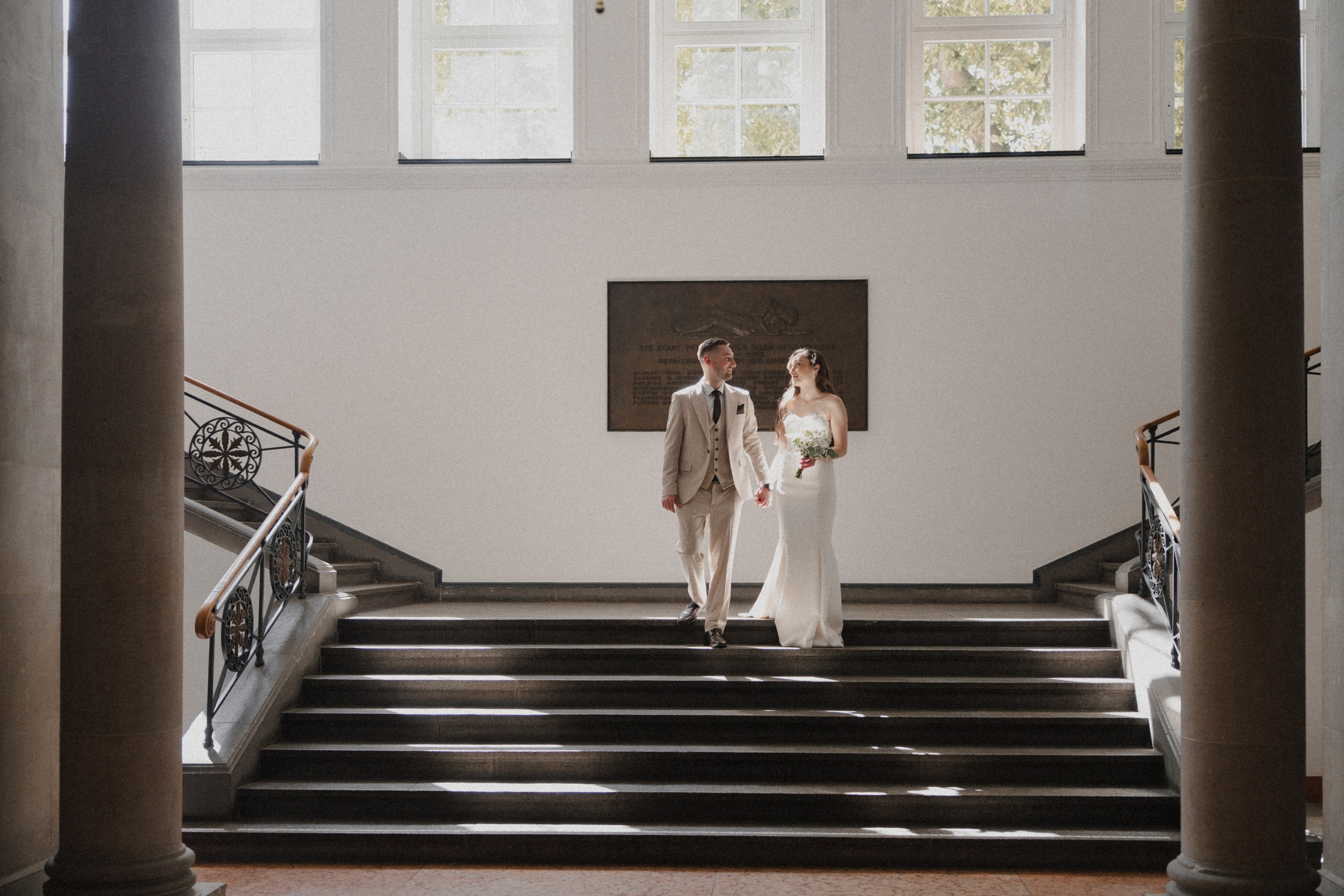 Anton & Jessica I Rathaus Mülheim an der Ruhr. Hochzeitsfotografin Bochum | Halyna Reiche Fotografie NRW