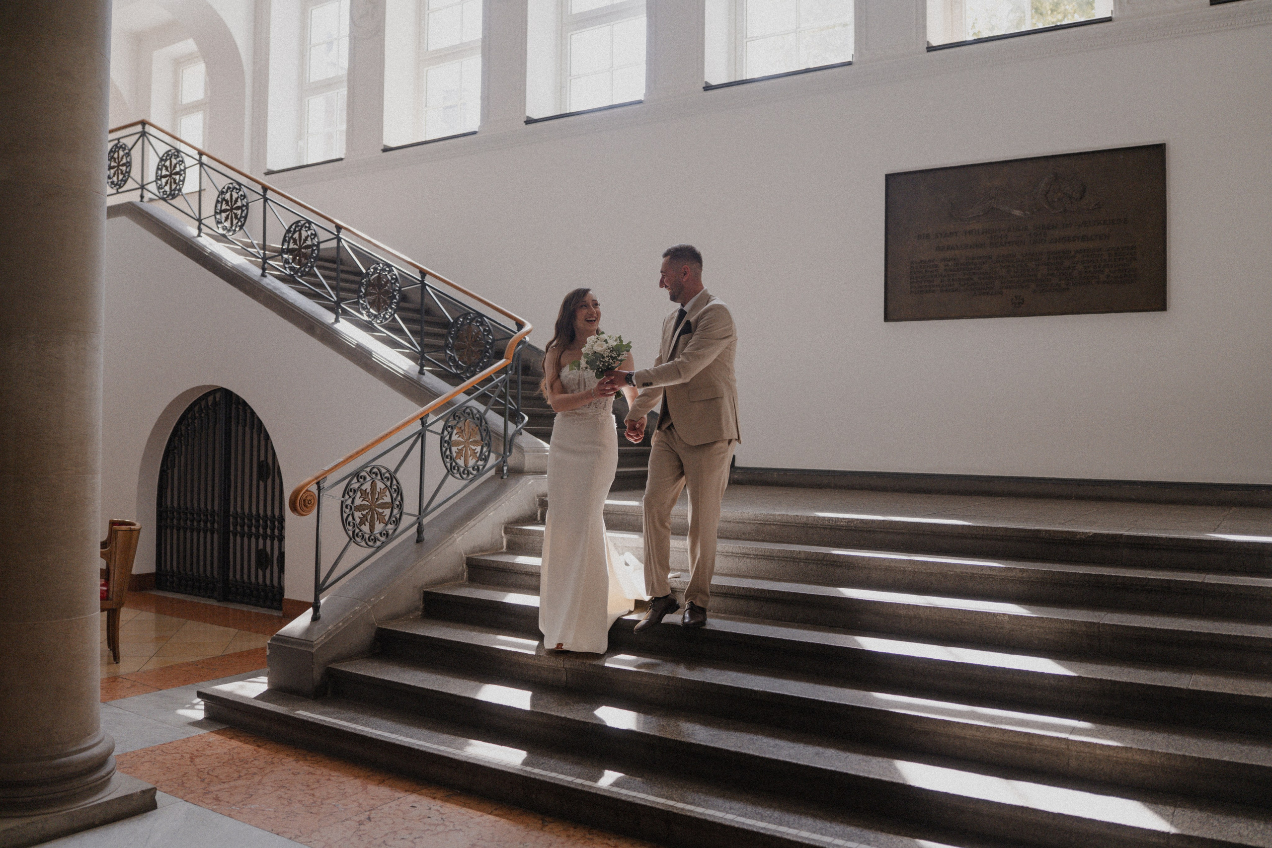 Anton & Jessica I Rathaus Mülheim an der Ruhr. Hochzeitsfotografin Bochum | Halyna Reiche Fotografie NRW