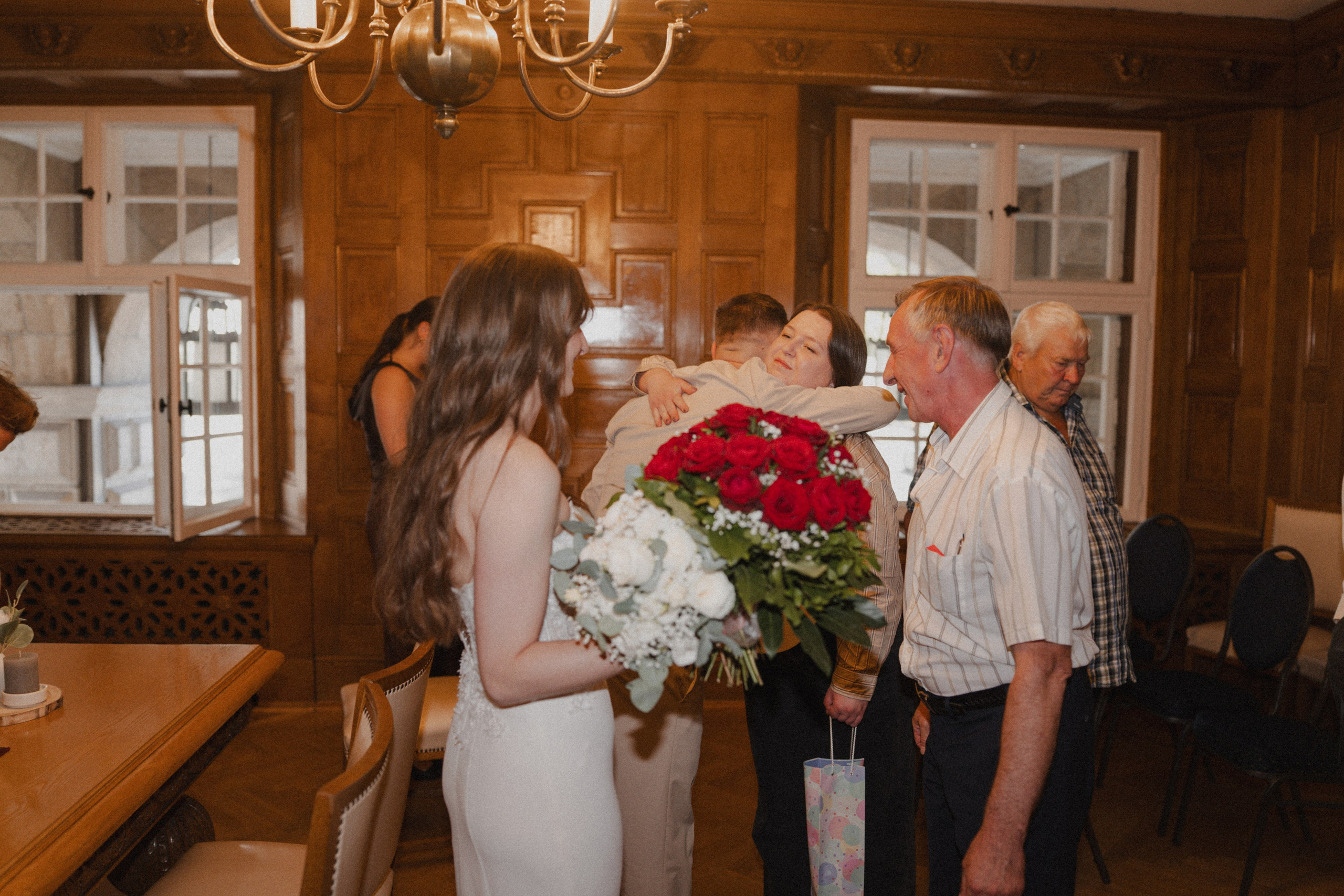Anton & Jessica I Rathaus Mülheim an der Ruhr. Hochzeitsfotografin Bochum | Halyna Reiche Fotografie NRW